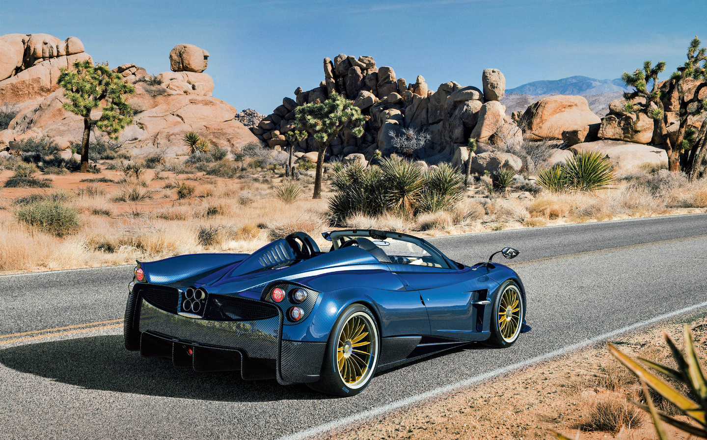 Pagani Huayra Roadster