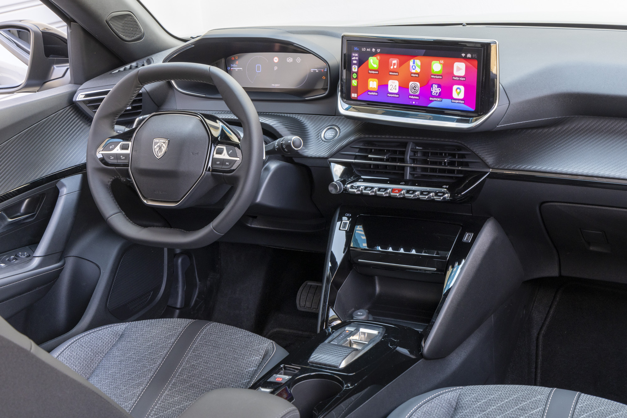 Peugeot 2008 Hybrid 136 e-DCS6