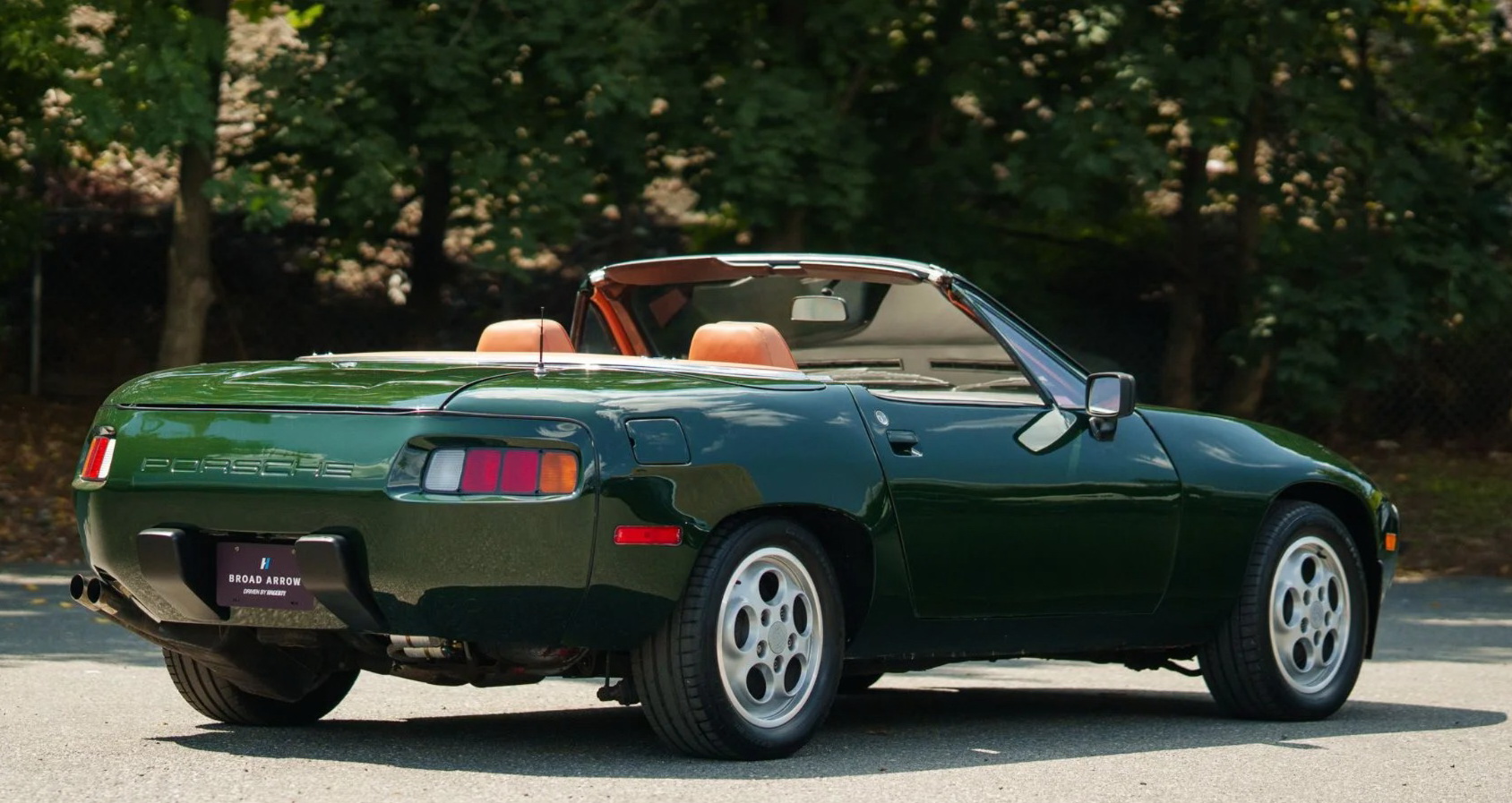 Porsche 928