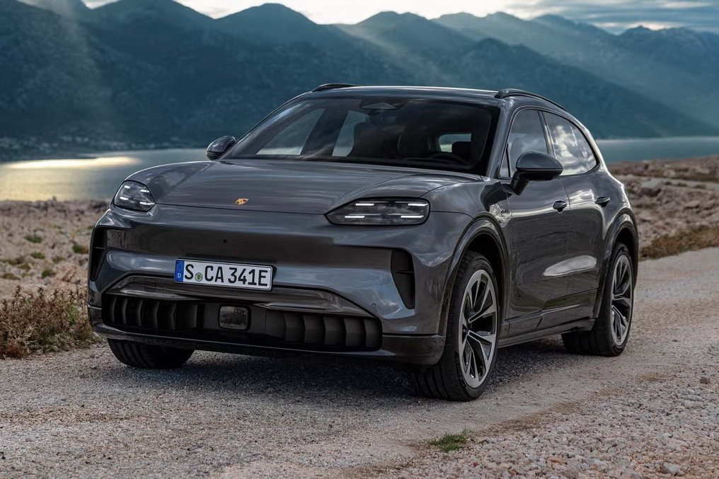 Porsche Cayenne Electric