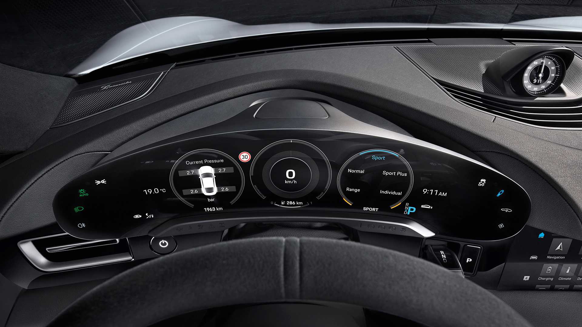 Porsche Taycan digital instruments