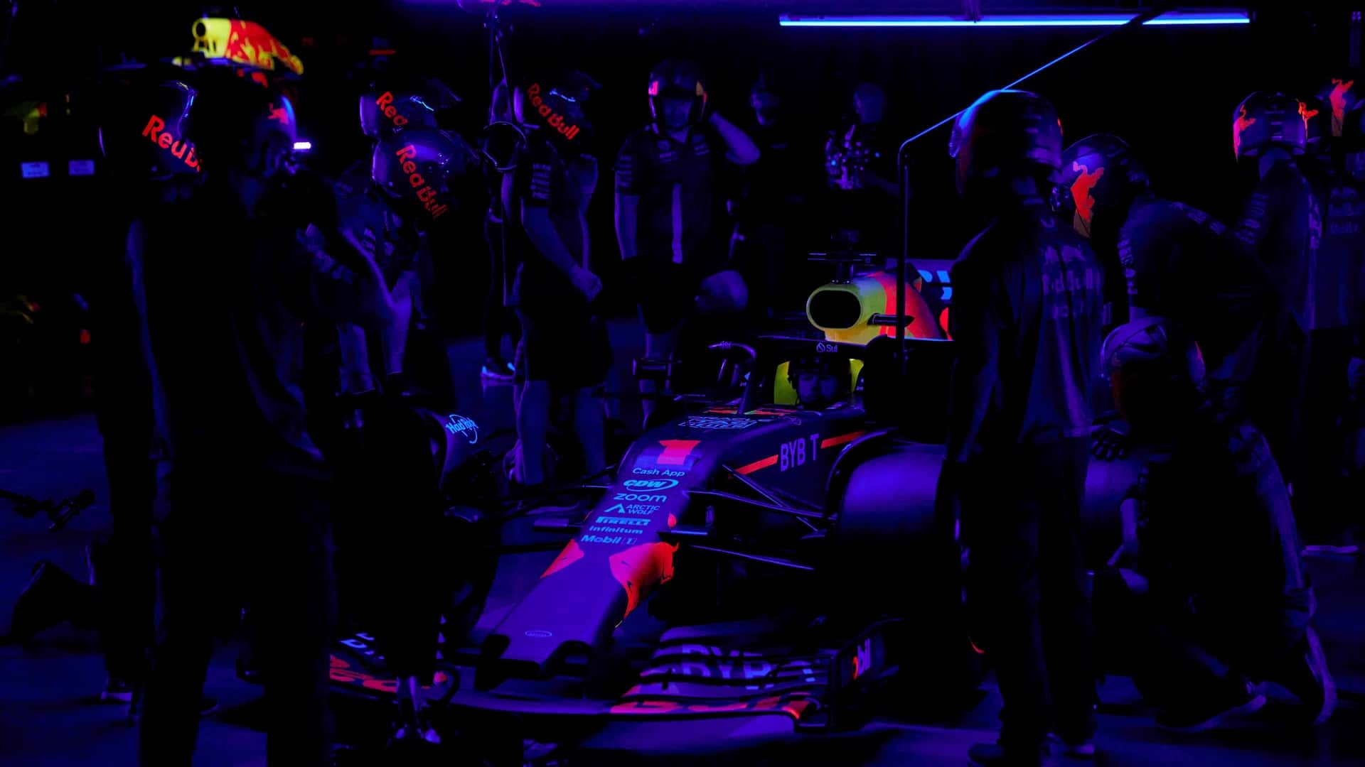 Red Bull pit stop in dark