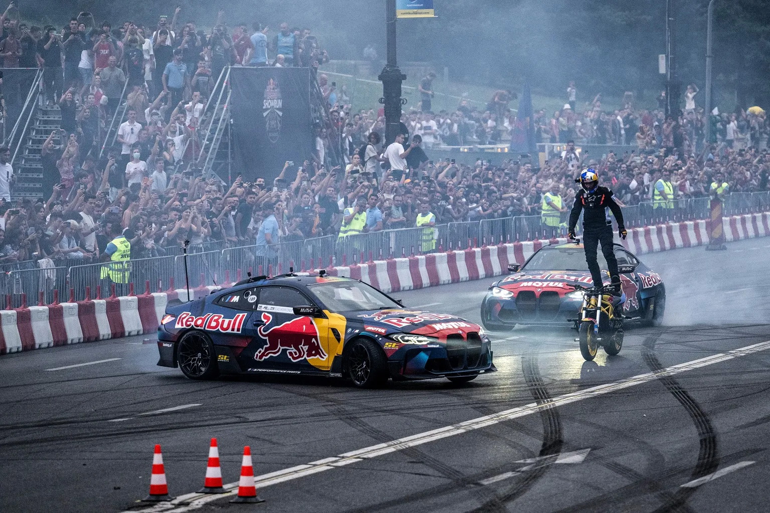 Red Bull Showrun by ALUMIL