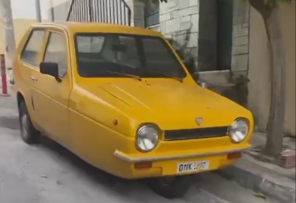 Reliant Robin