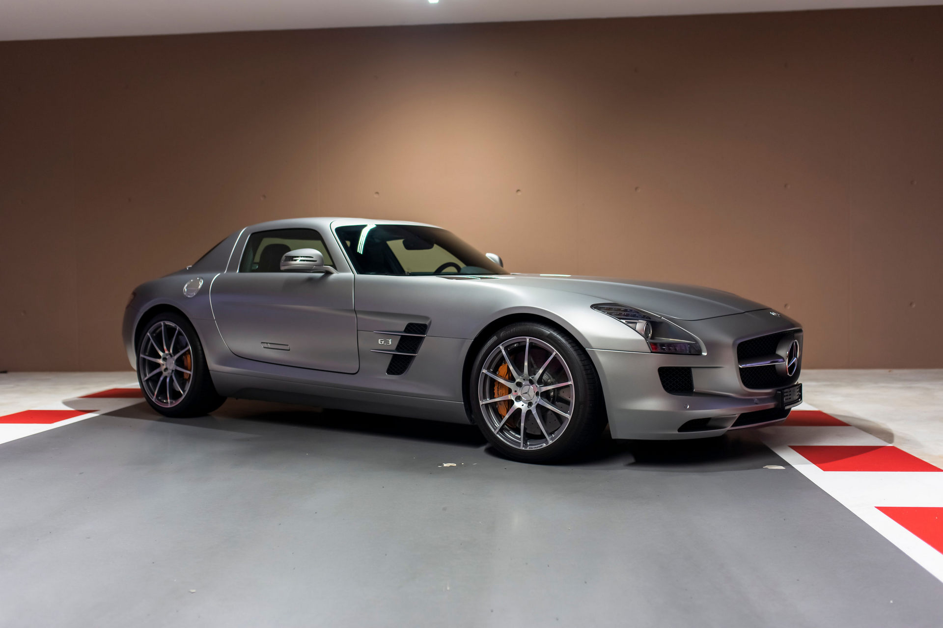 Mercedes-Benz SLS AMG