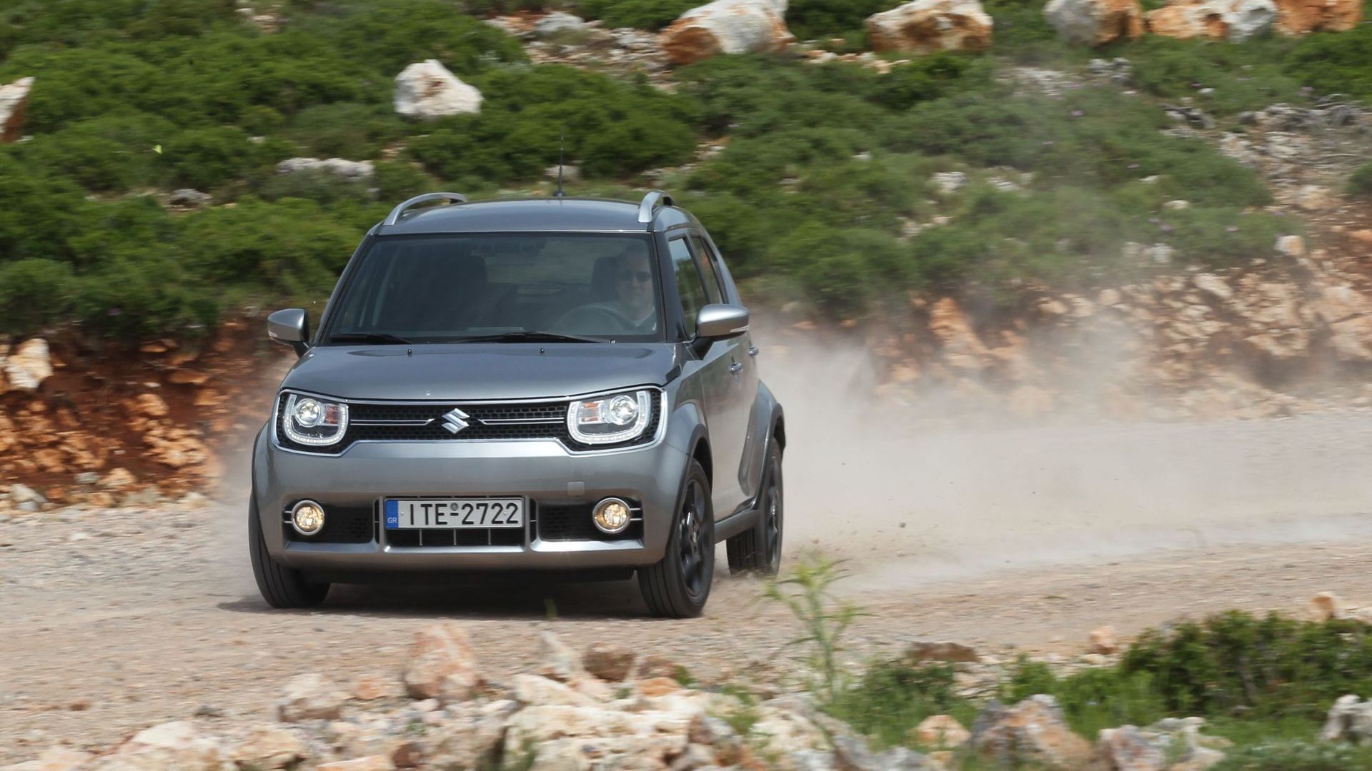 Suzuki Ignis 1.2 SHVS AllGrip dirt road drift