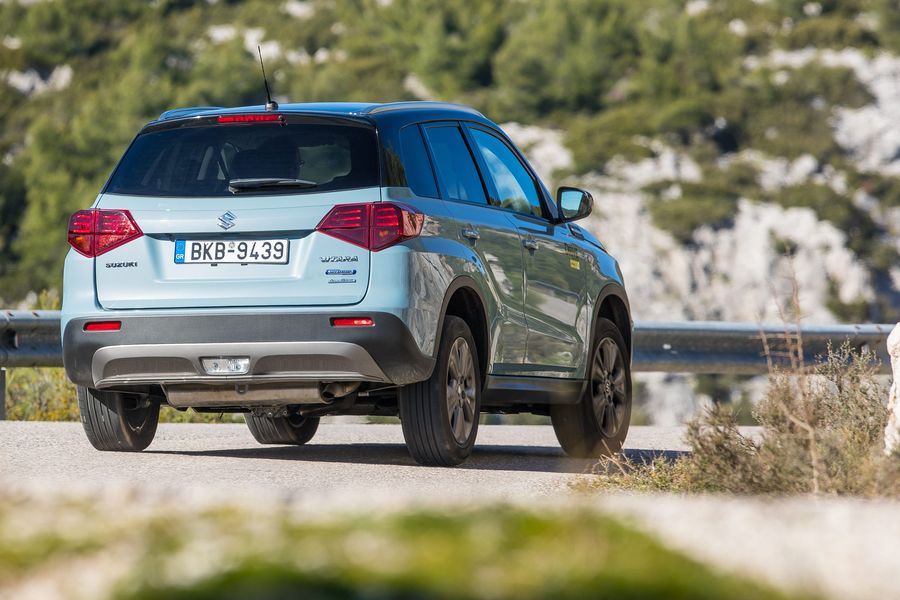 Kia Stonic vs Suzuki Vitara