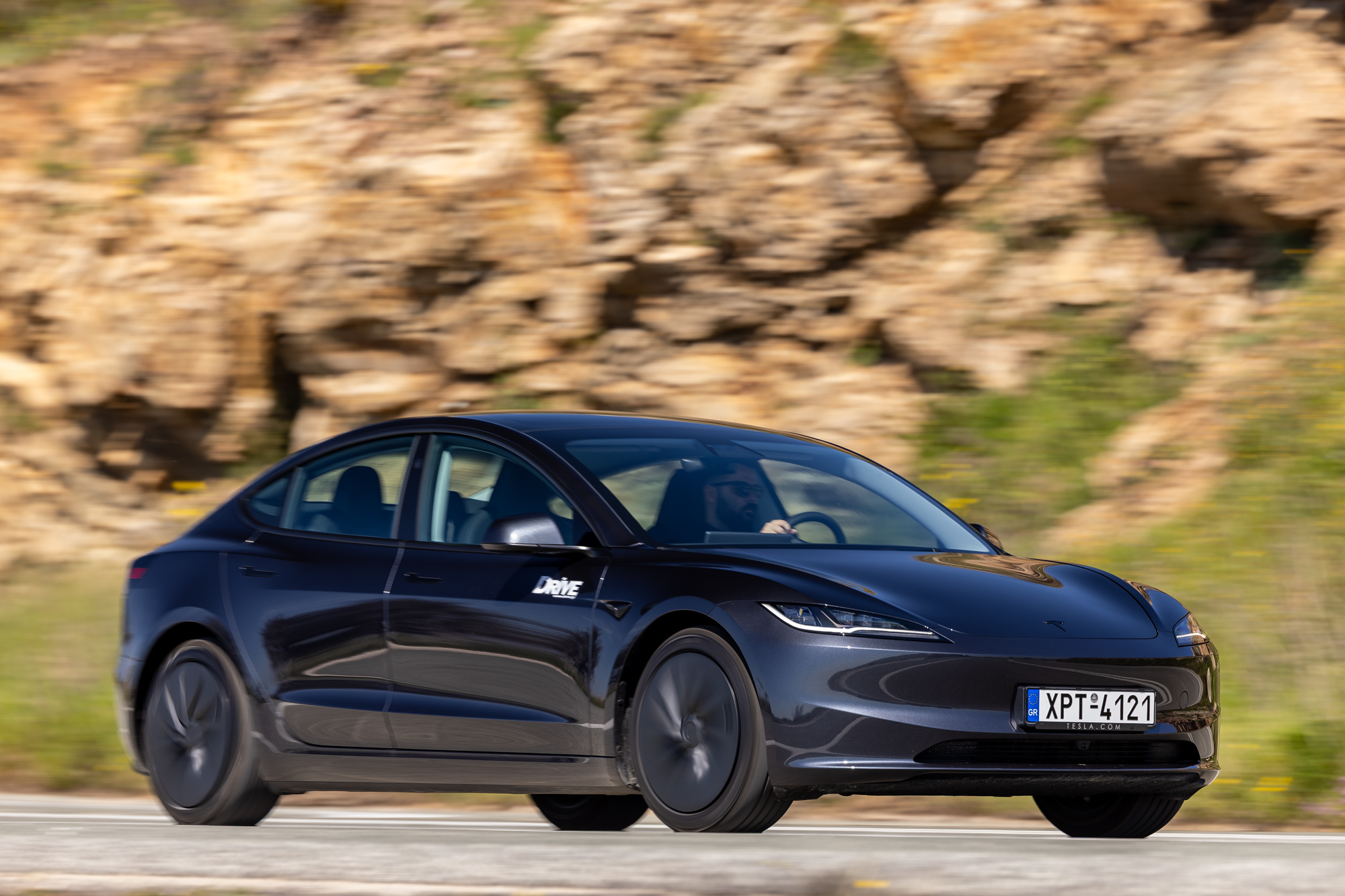 Test drive: Tesla Model 3 RWD © DRIVE Media Group/Thanasis Koutsogiannis