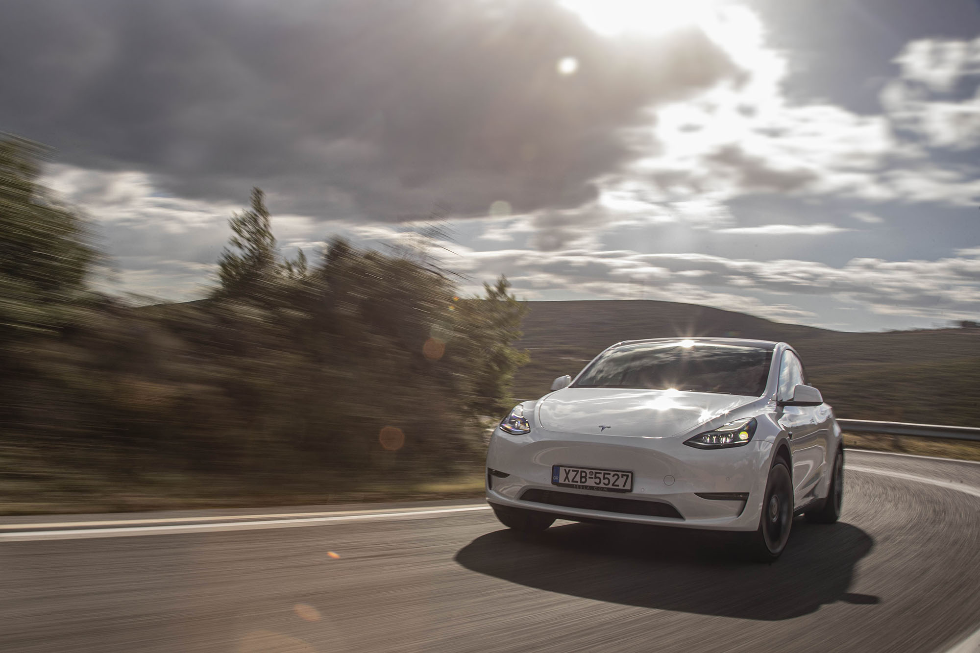 Test drive: Τesla Model Y Performance, Photos © DRIVE Media Group/Thanassis Koutsogiannis