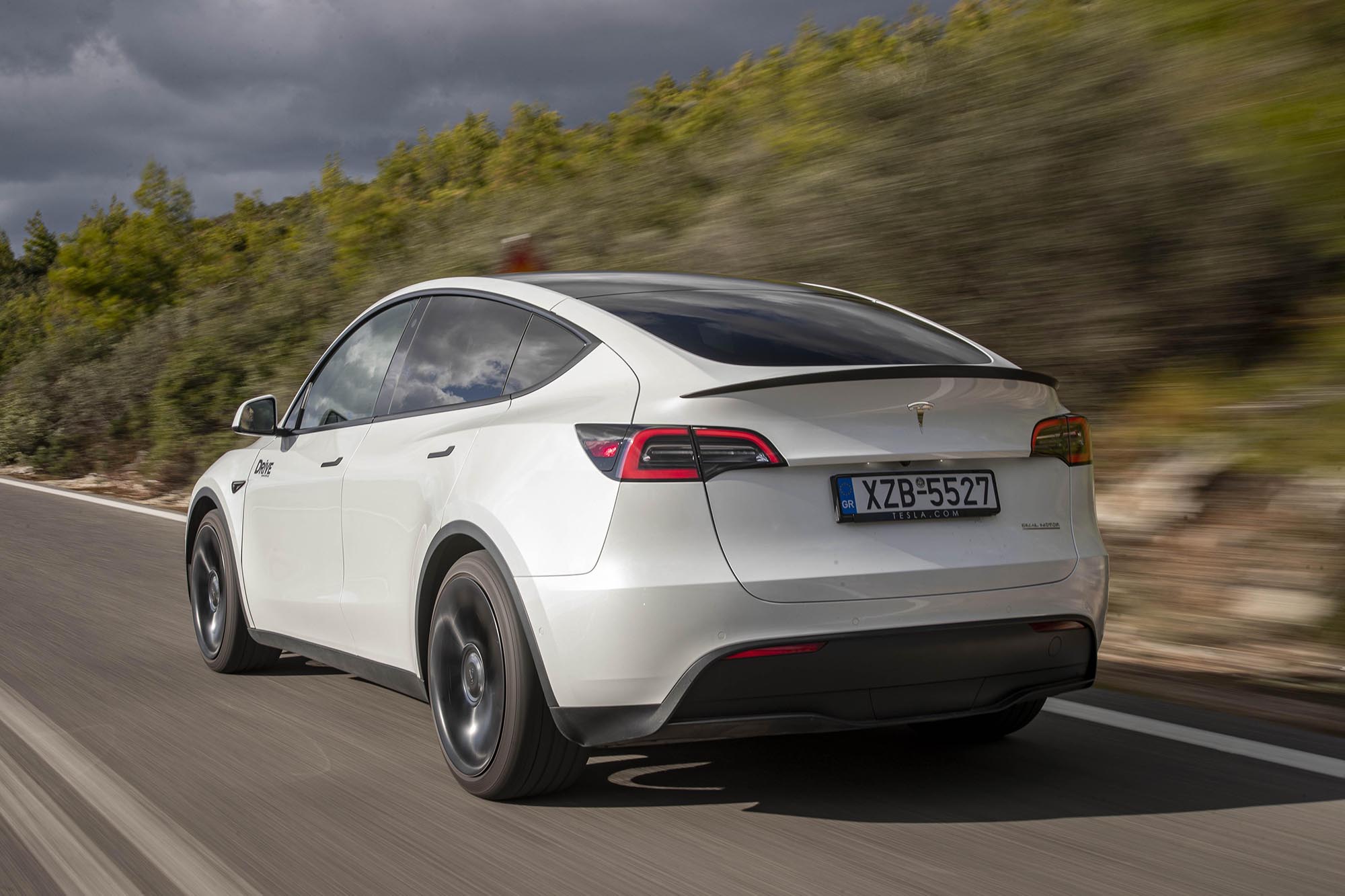 Test Drive: Tesla Performance Y, Photo © DRIVE Media Group/Thanasis Koutsogiannis