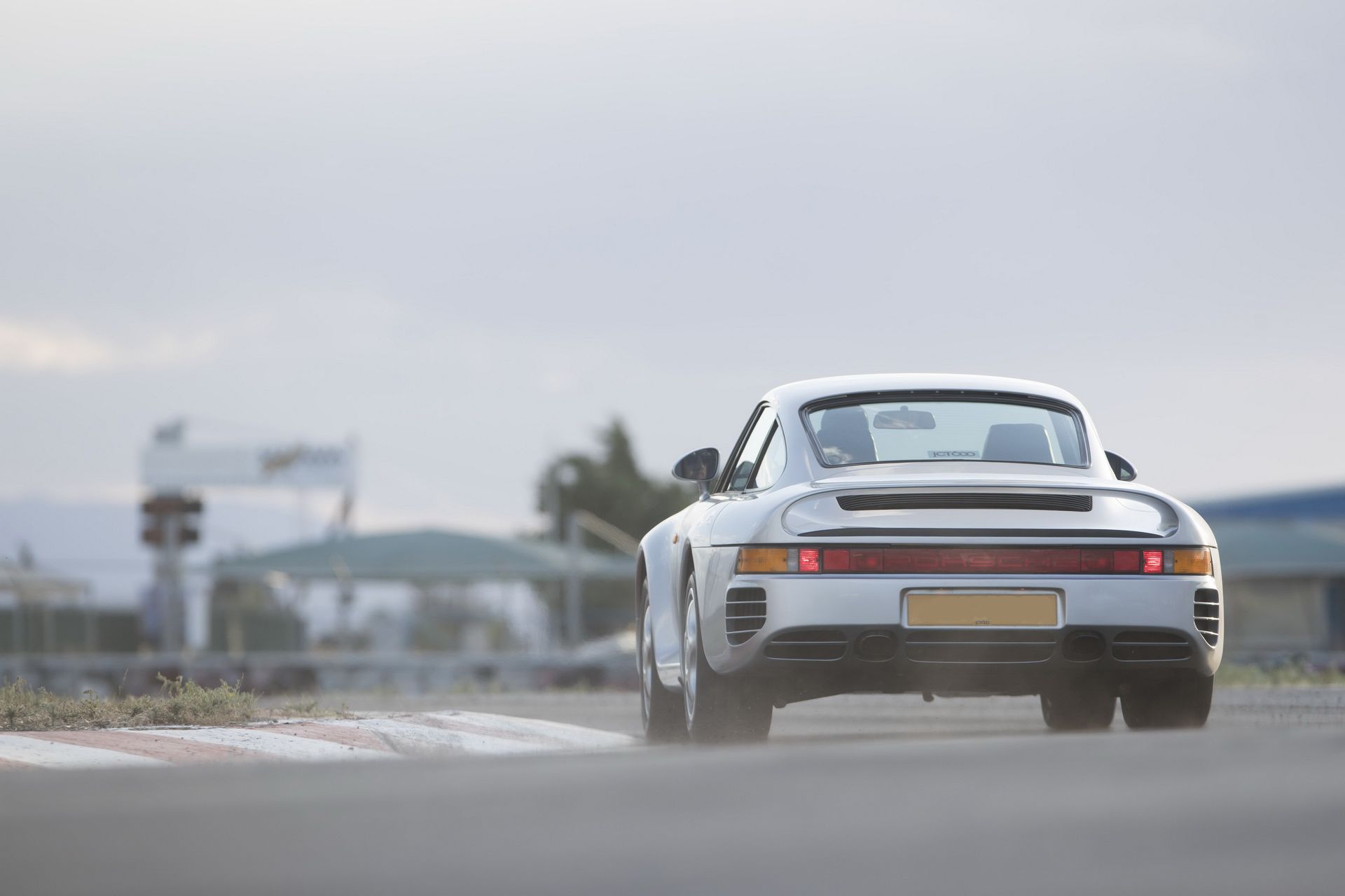 Porsche 959 & 918 Spyder Drive Magazine