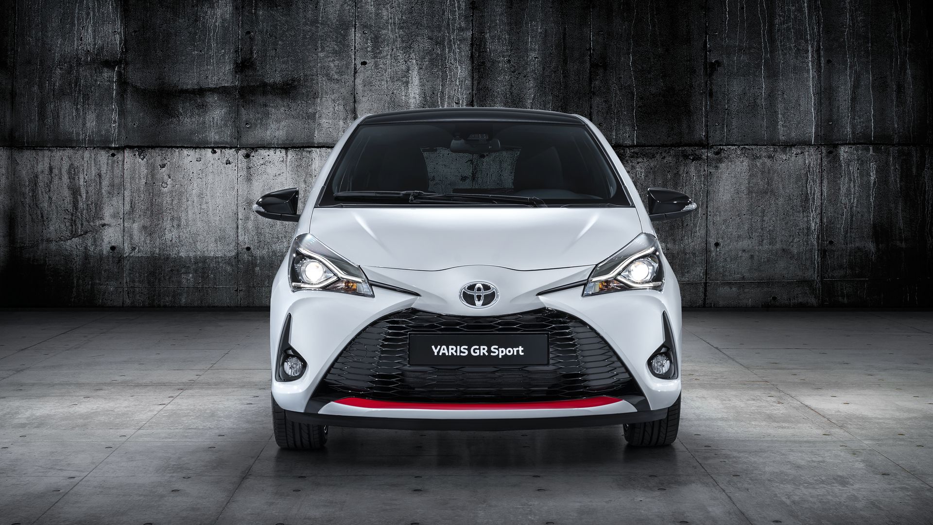 Toyota Yaris GR Sport 2