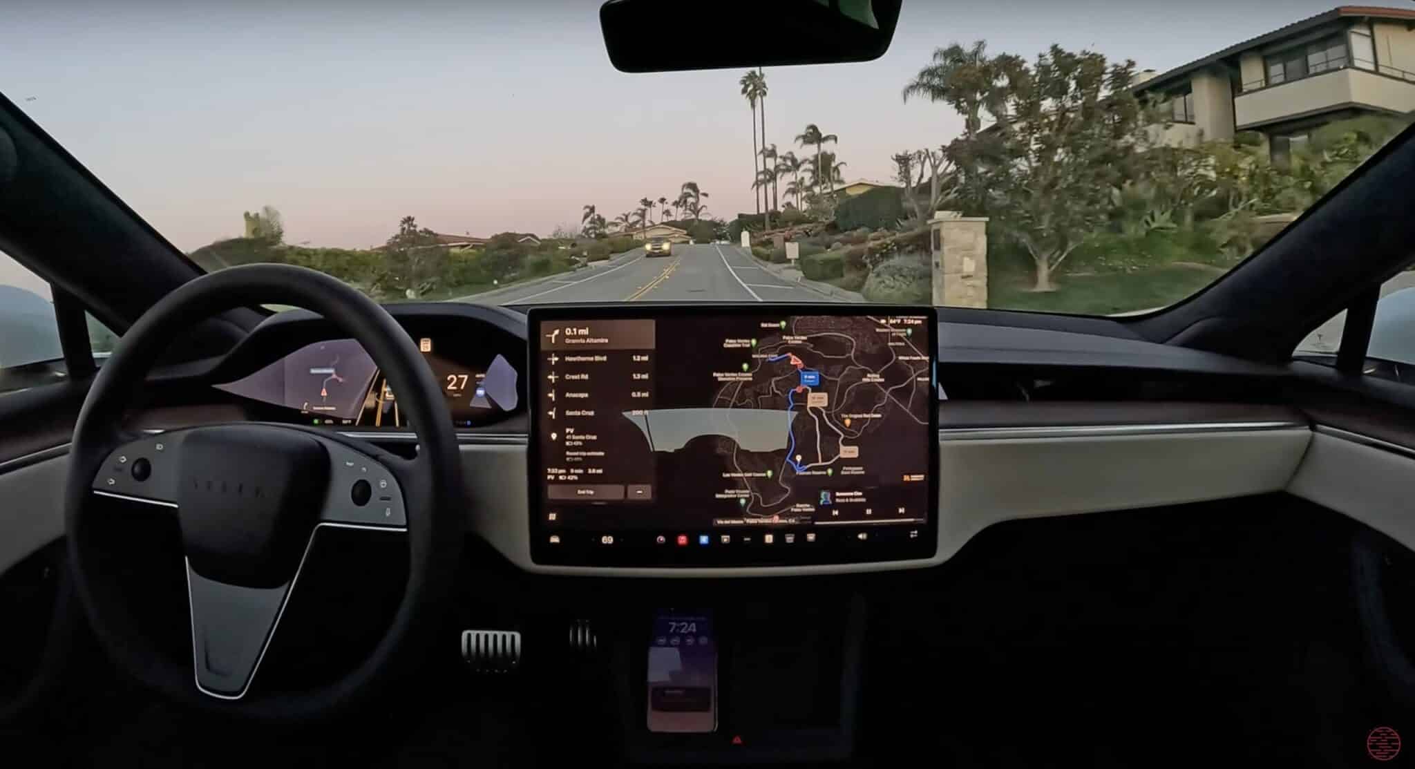 Tesla FSD