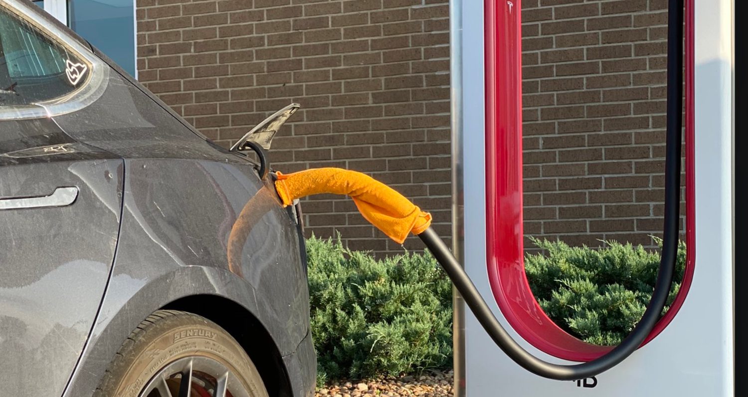 Καλώδιο φόρτισης, Tesla