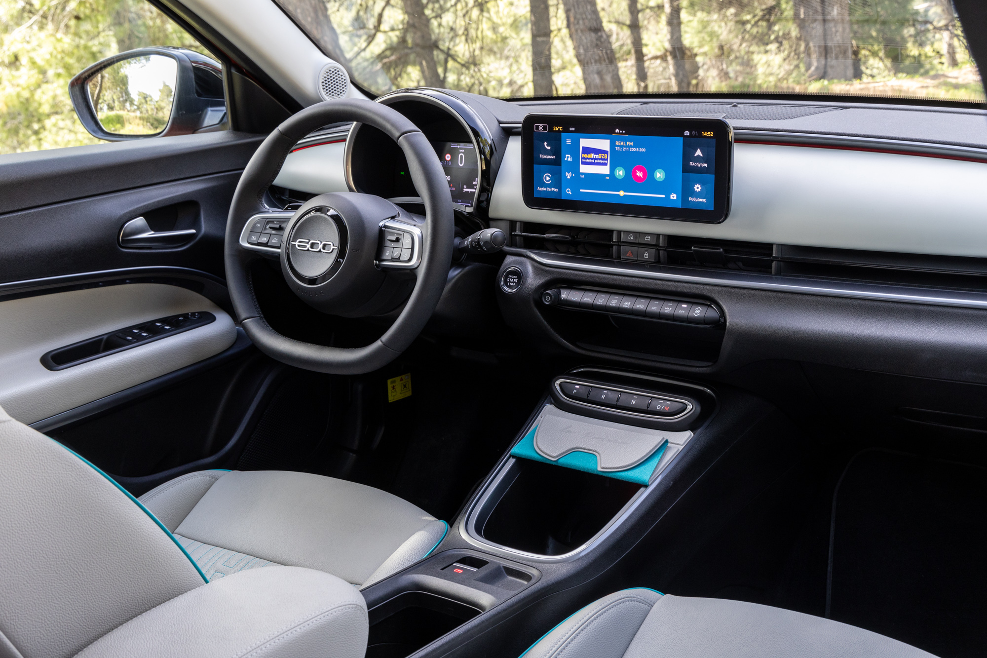 Test drive: FIAT 600 vs Volkswagen T-Cross/Photo © DRIVE Media Group/Thanasis Koutsogiannis