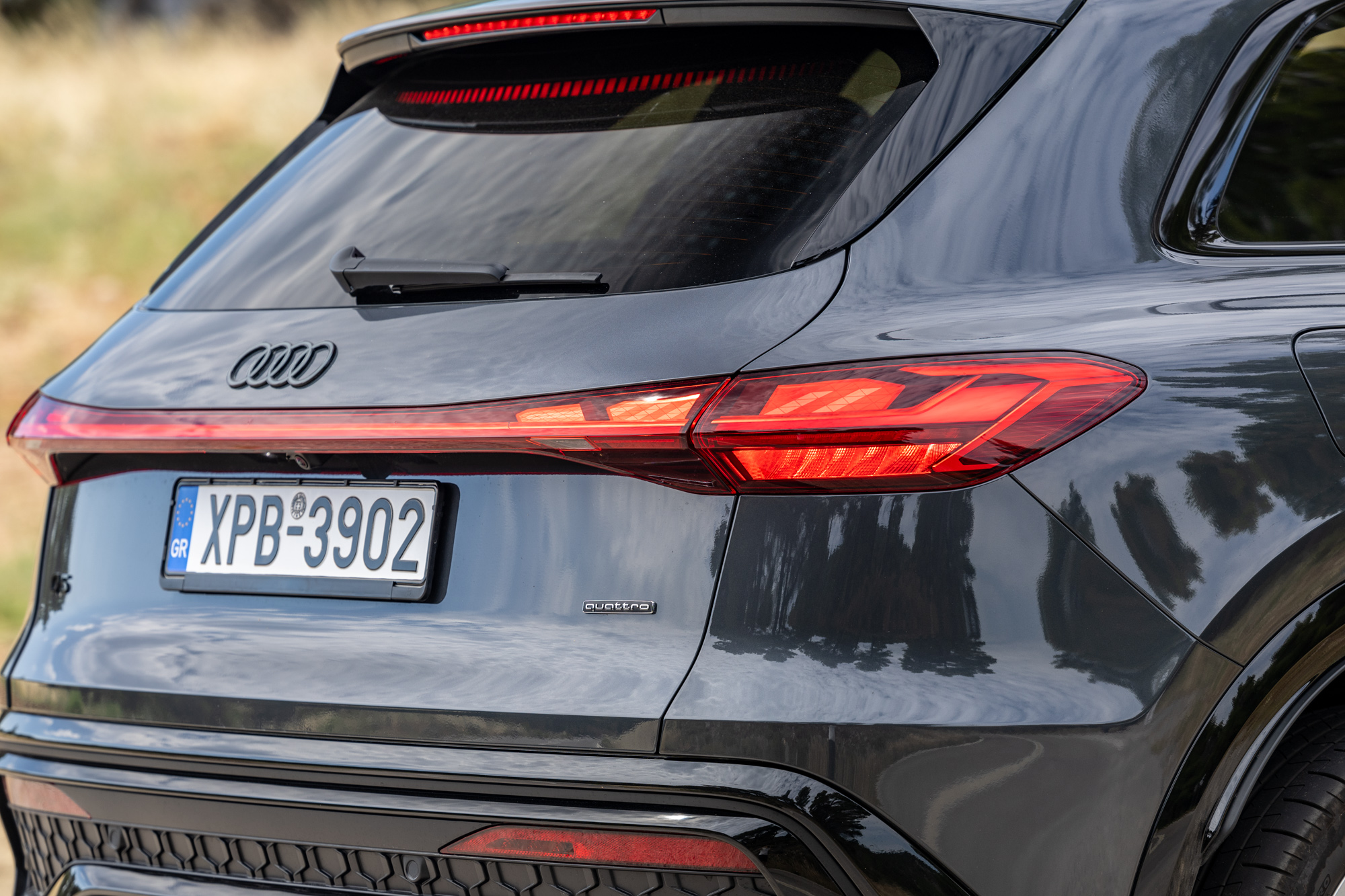 Test drive: Audi Q5 2.0 TDI Hybrid quattro, Photo © DRIVE Media Group/Thanasis Koutsogiannis