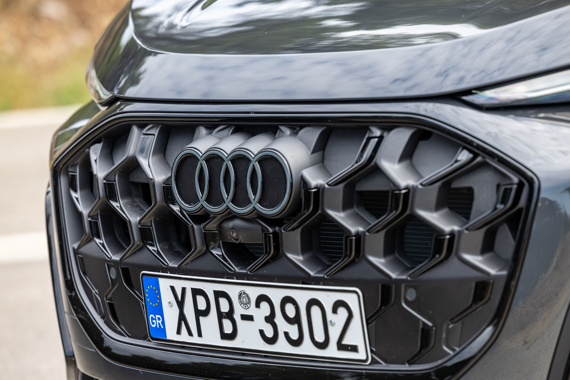 Test drive: Audi Q5 2.0 TDI Hybrid quattro, Photo © DRIVE Media Group/Thanasis Koutsogiannis