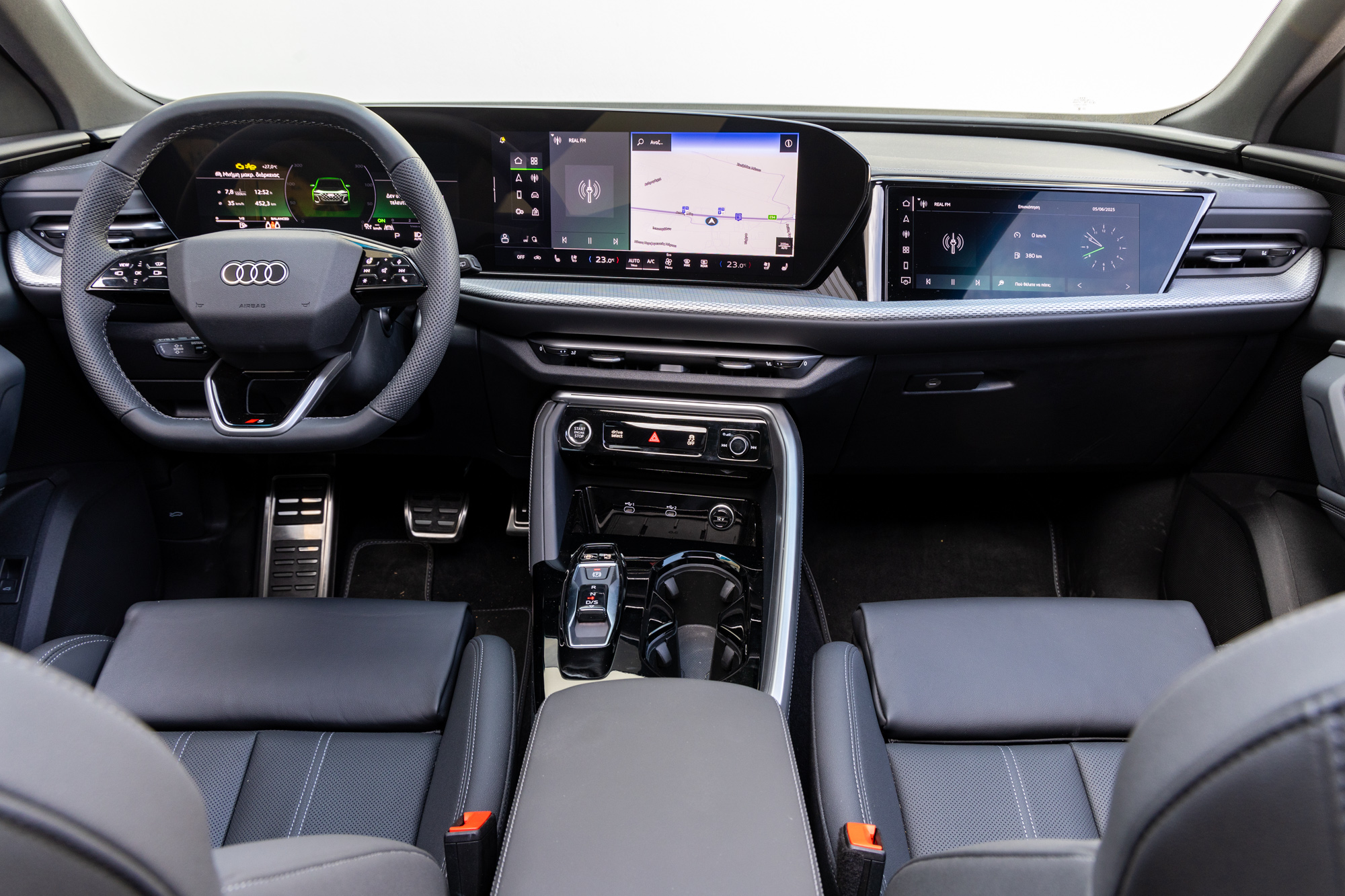 Test drive: Audi Q5 2.0 TDI Hybrid quattro, Photo © DRIVE Media Group/Thanasis Koutsogiannis