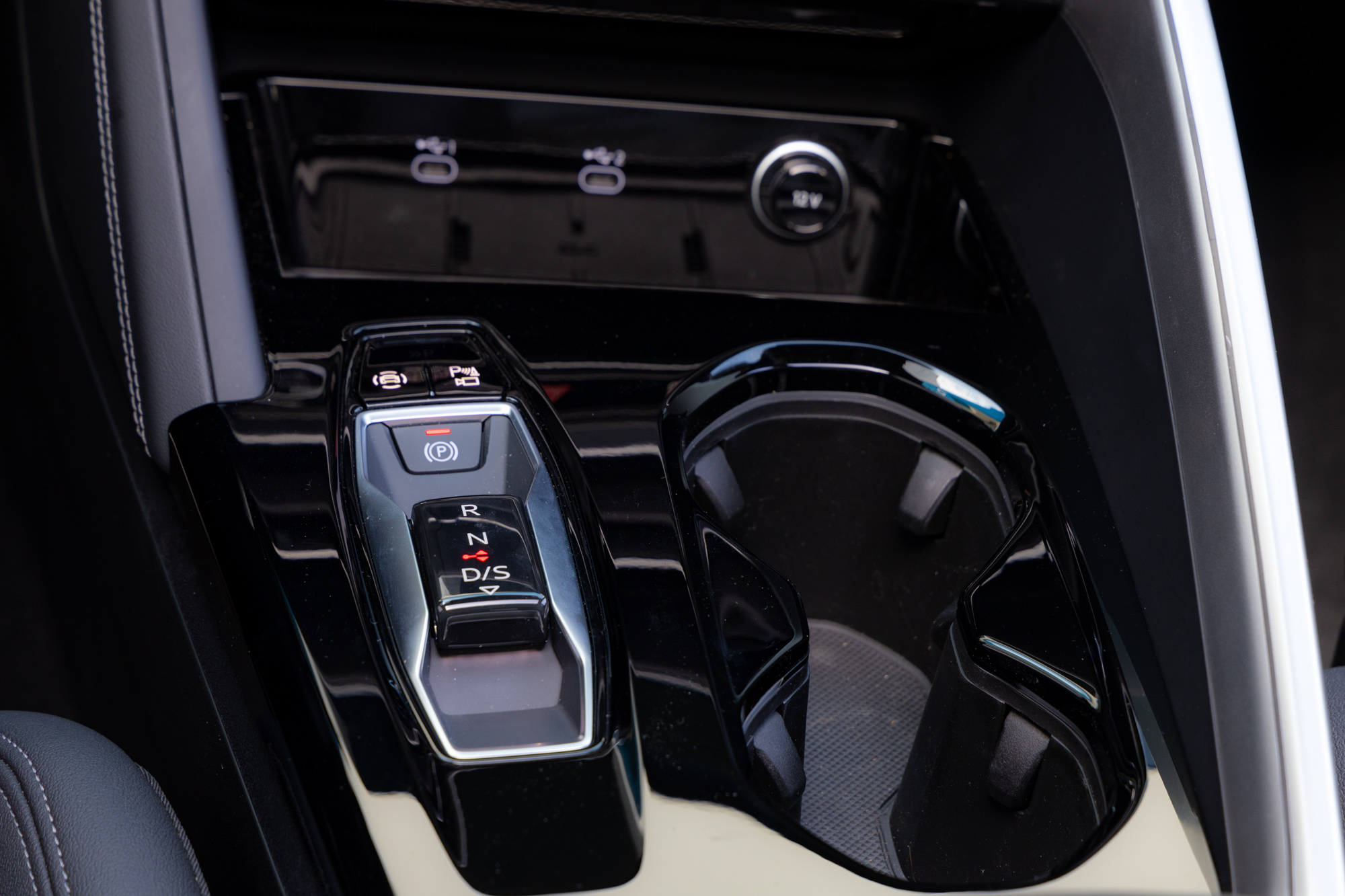 Test drive: Audi Q5 2.0 TDI Hybrid quattro, Photo © DRIVE Media Group/Thanasis Koutsogiannis