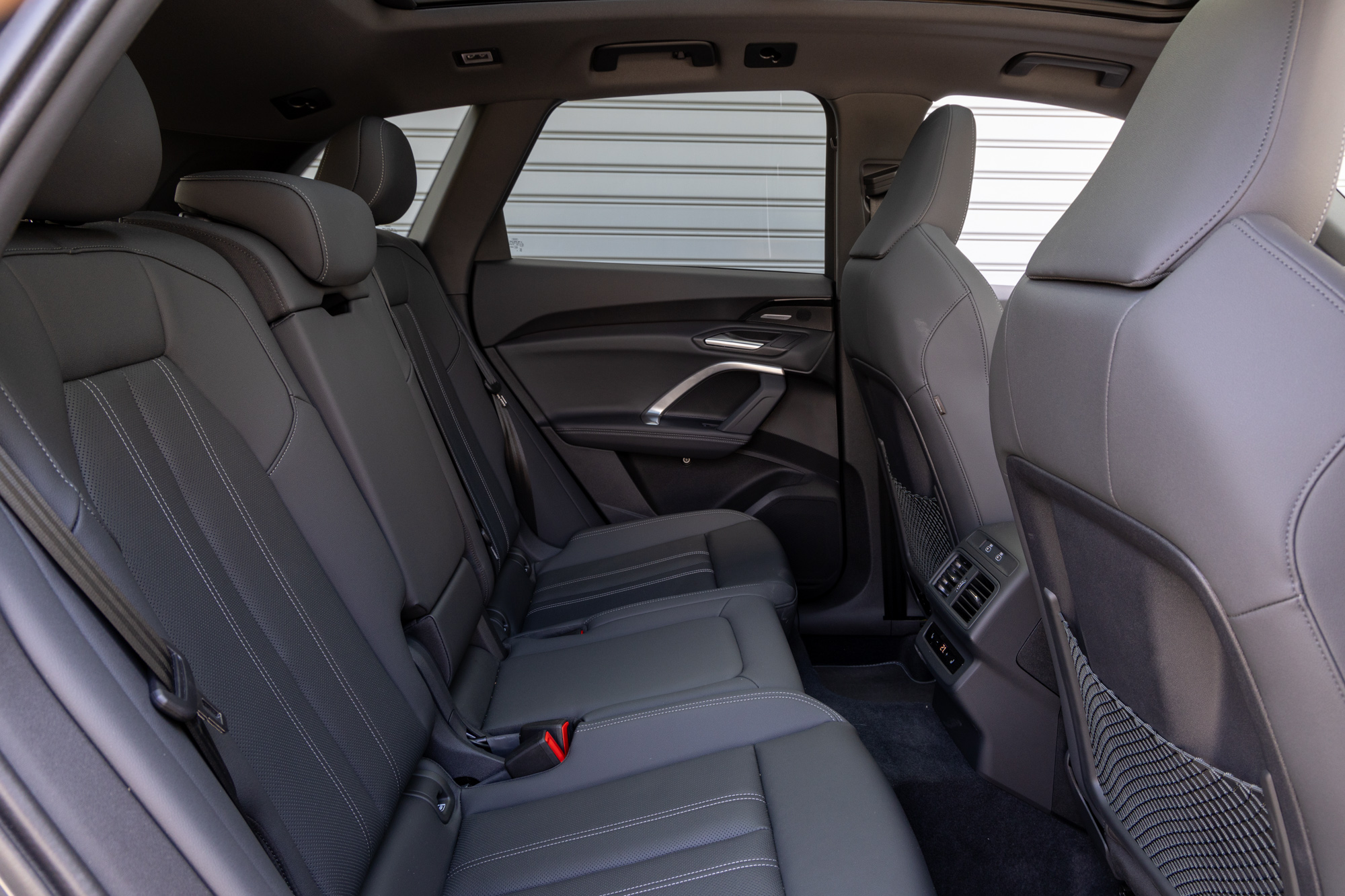 Test drive: Audi Q5 2.0 TDI Hybrid quattro, Photo © DRIVE Media Group/Thanasis Koutsogiannis