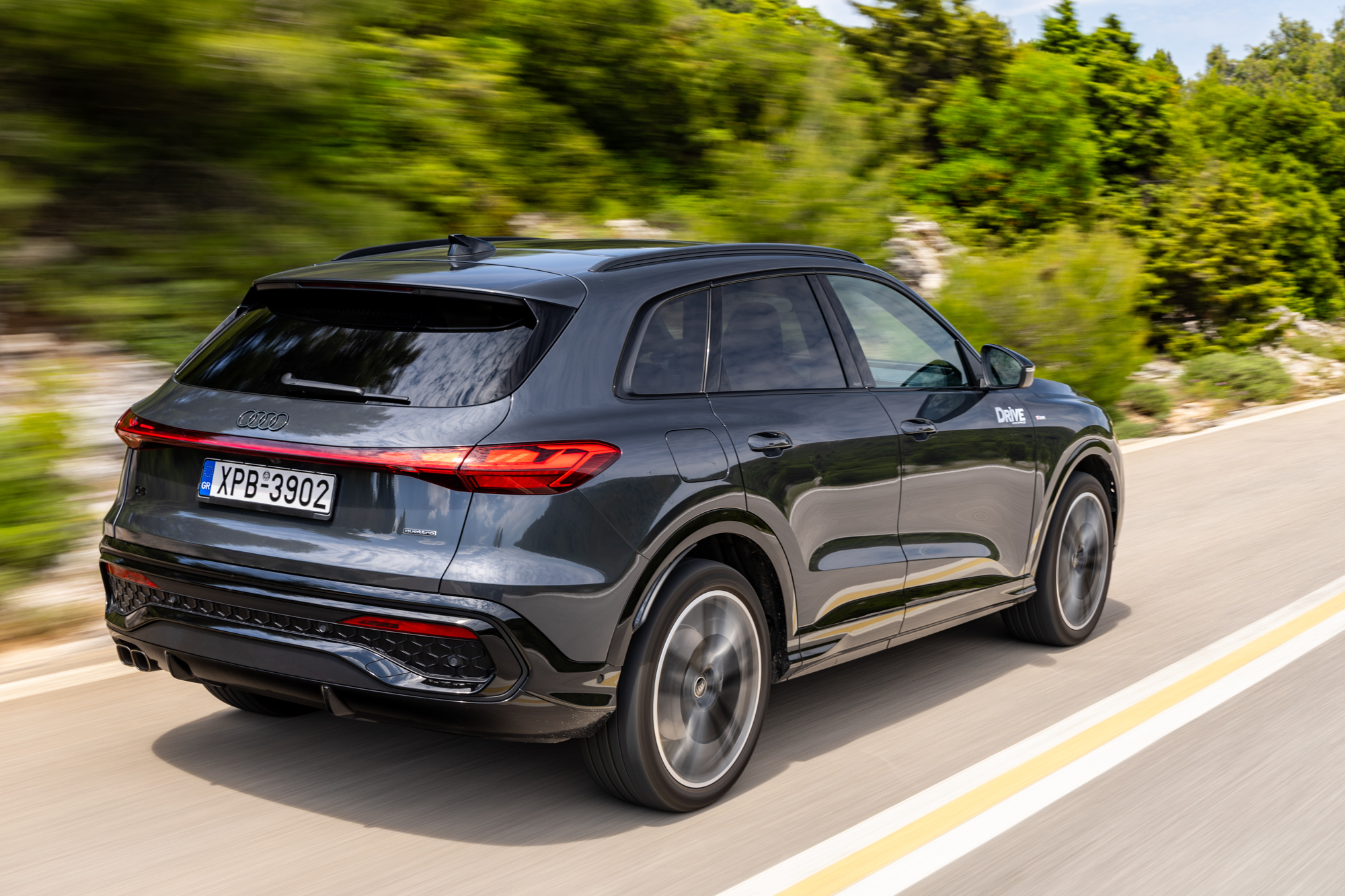 Test drive: Audi Q5 2.0 TDI Hybrid quattro, Photo © DRIVE Media Group/Thanasis Koutsogiannis