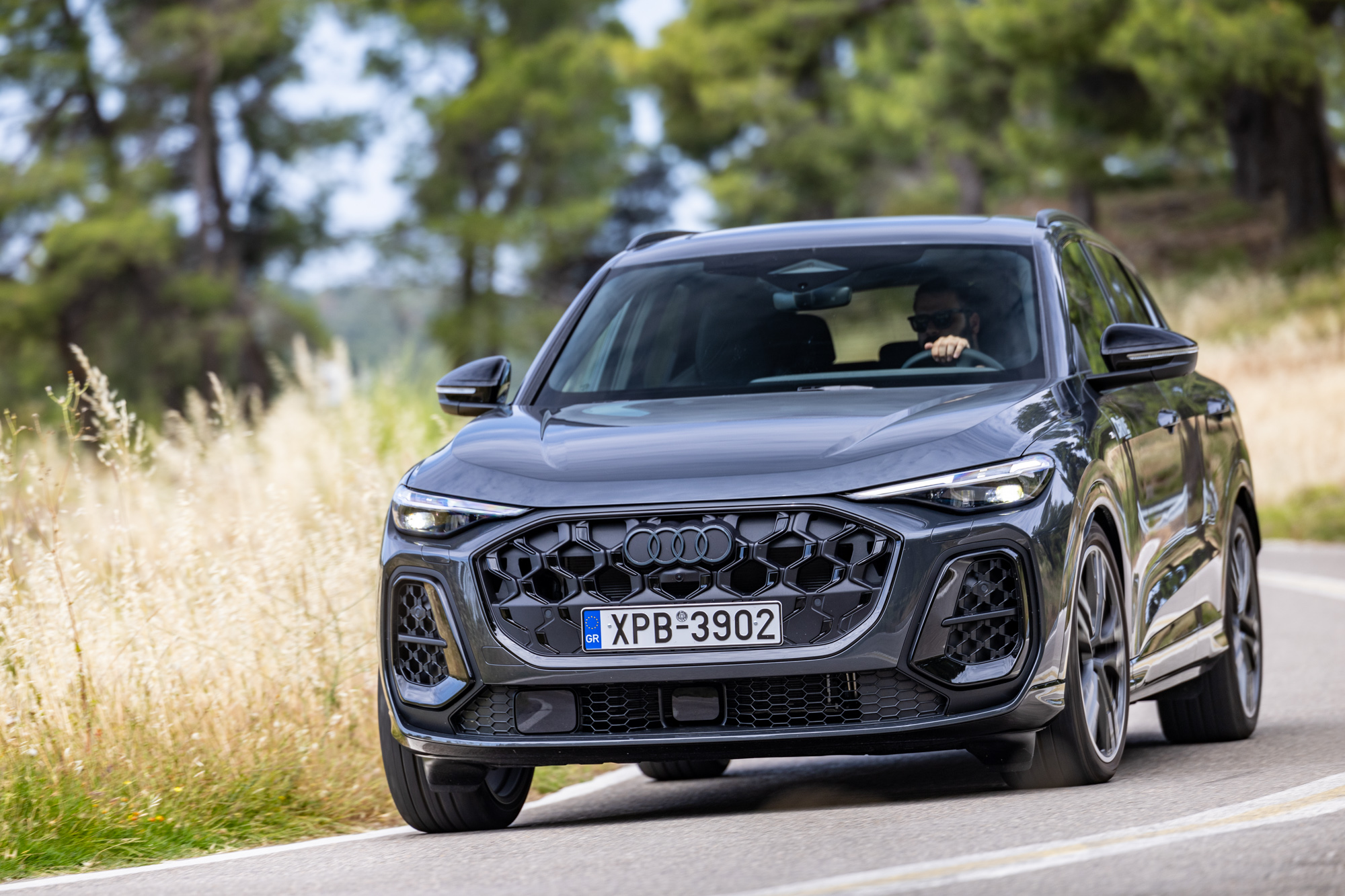 Test drive: Audi Q5 2.0 TDI Hybrid quattro, Photo © DRIVE Media Group/Thanasis Koutsogiannis
