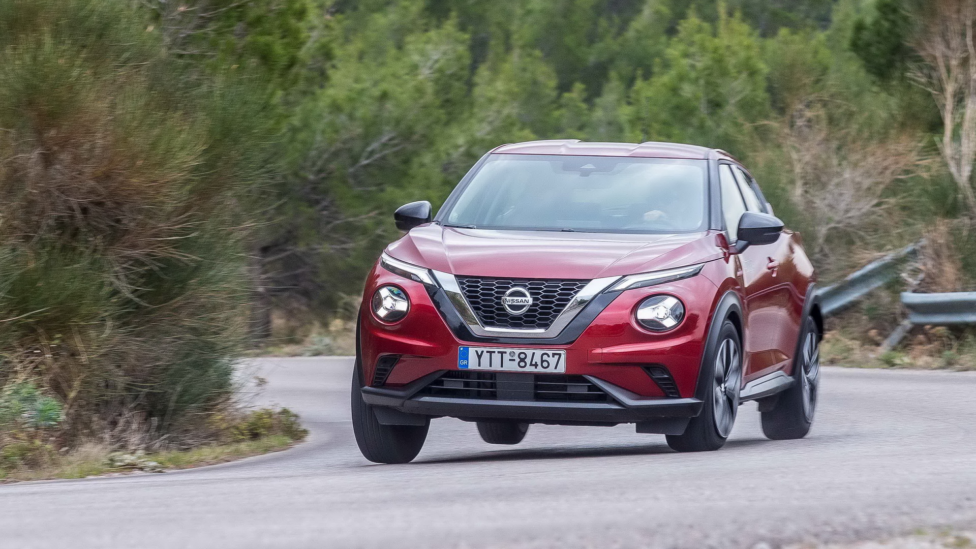 Test drive B-SUV: Nissan Juke 1.0 DIG-T DCT vs Opel Mokka 1.2 Turbo 130 PS EAT8, photo credit DRIVE Media/Thanassis Koutsogiannis