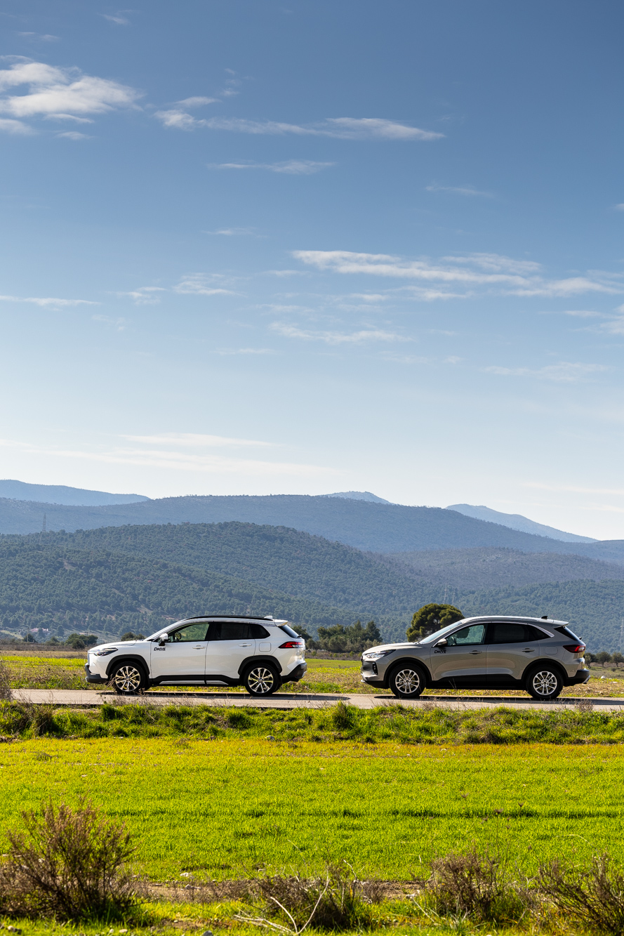 Test drive: Ford Kuga vs Toyota Corolla Cross/Photo © DRIVE Media Group/Thanasis Koutsogiannis