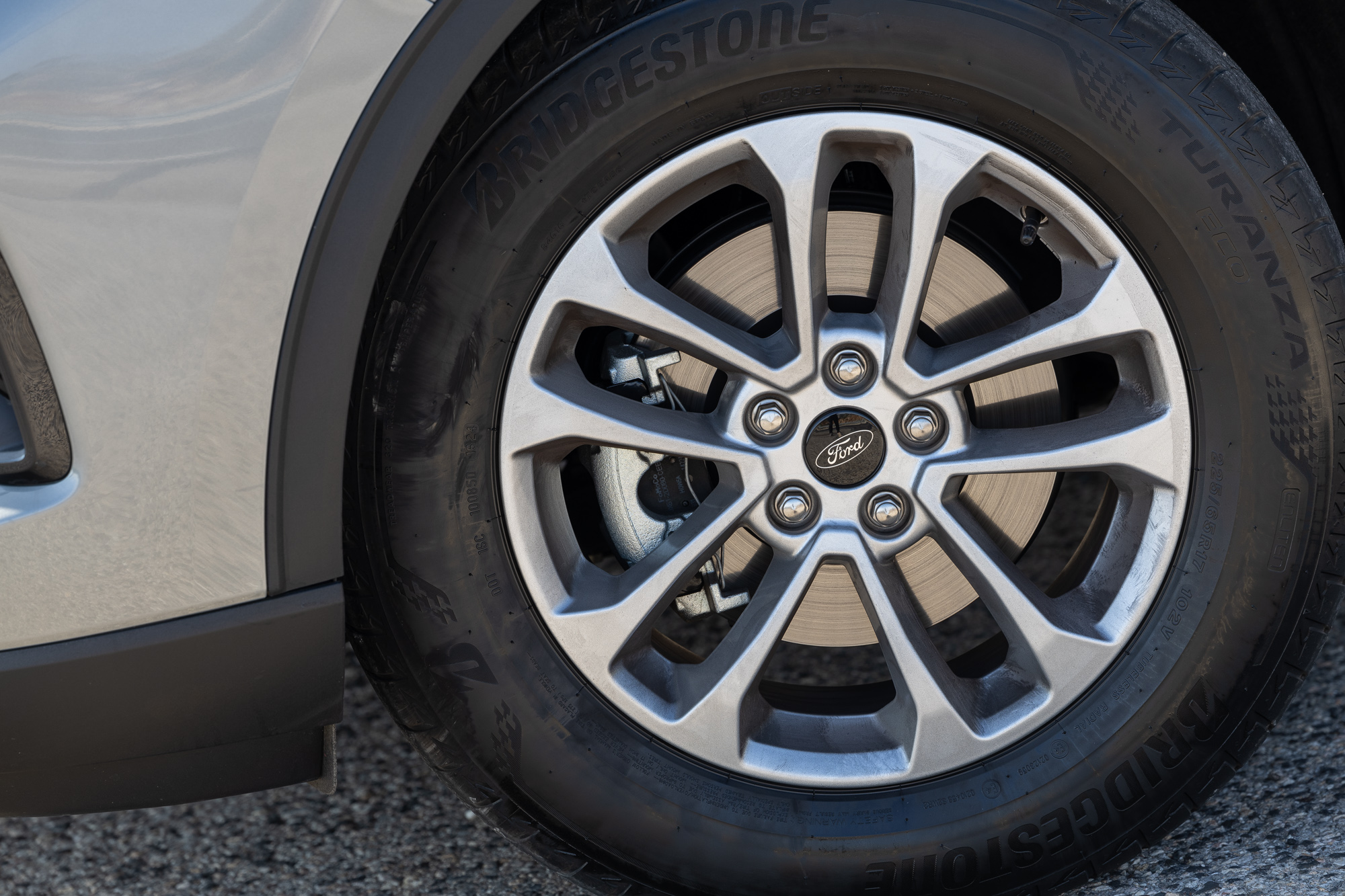 Test drive: Ford Kuga vs Toyota Corolla Cross/Photo © DRIVE Media Group/Thanasis Koutsogiannis
