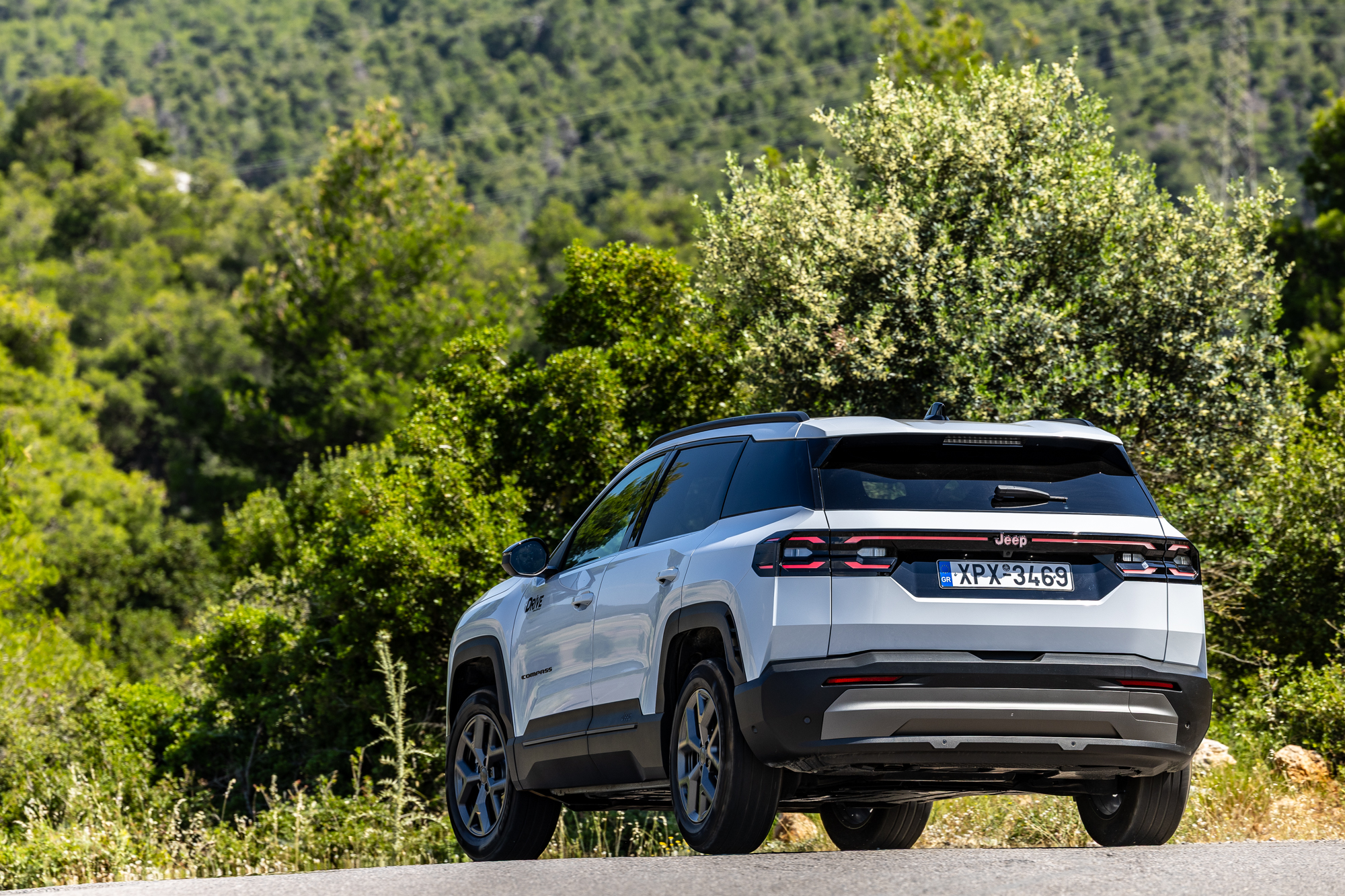 Test drive: Jeep Compass e-Hybrid, Photo © DRIVE Media Group/Thanasis Koutsogiannis