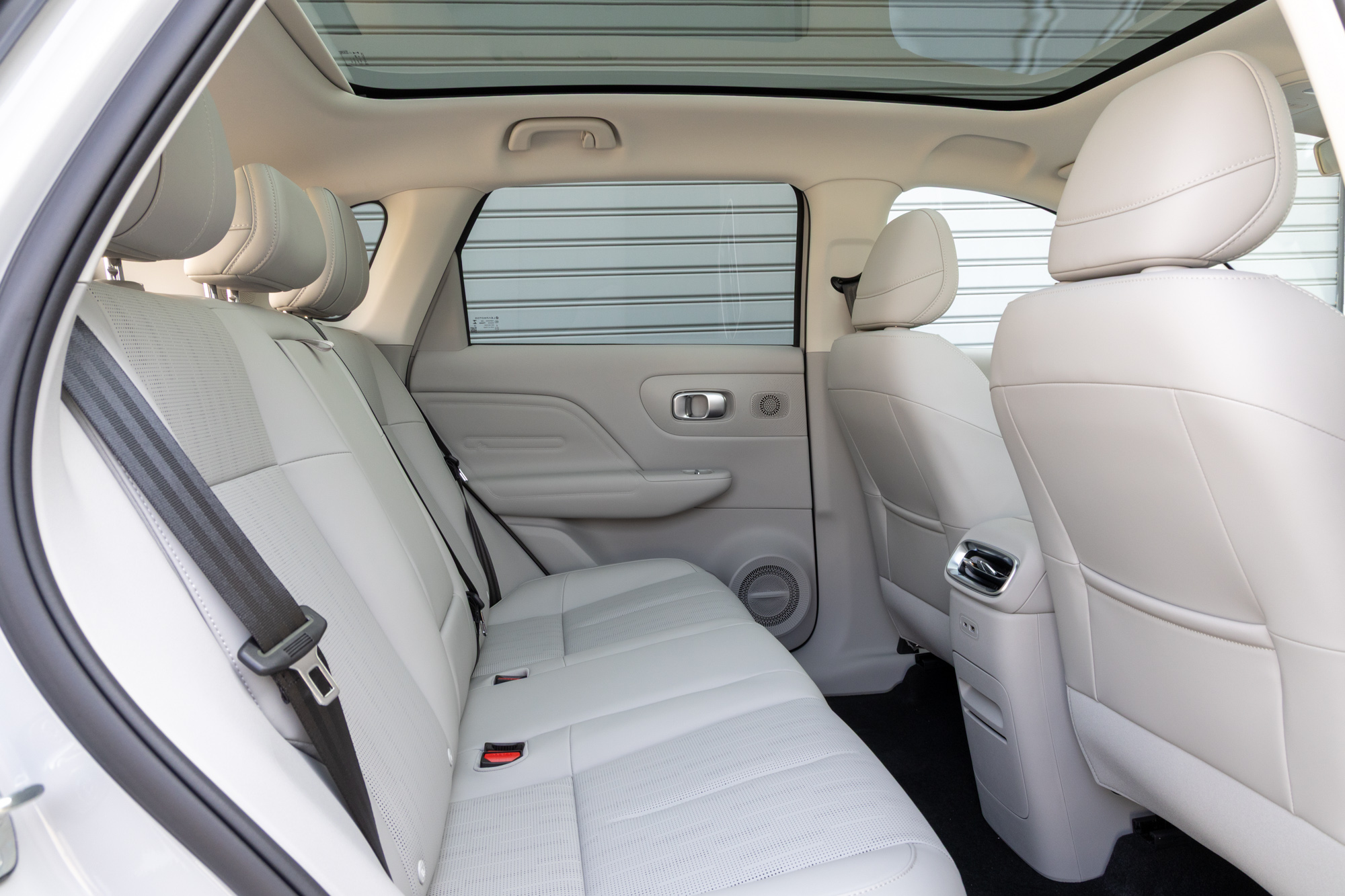 Test drive: Leapmotor B10, Photo © DRIVE Media Group/Thanasis Koutsogiannis