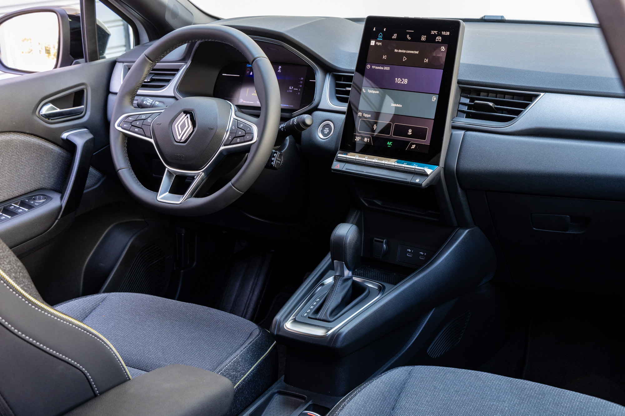 Υβριδικά B-SUV, Test drive: MG ZS Max Hybrid+ vs Renault Captur E-Tech /Photo © DRIVE Media Group/Thanasis Koutsogiannis
