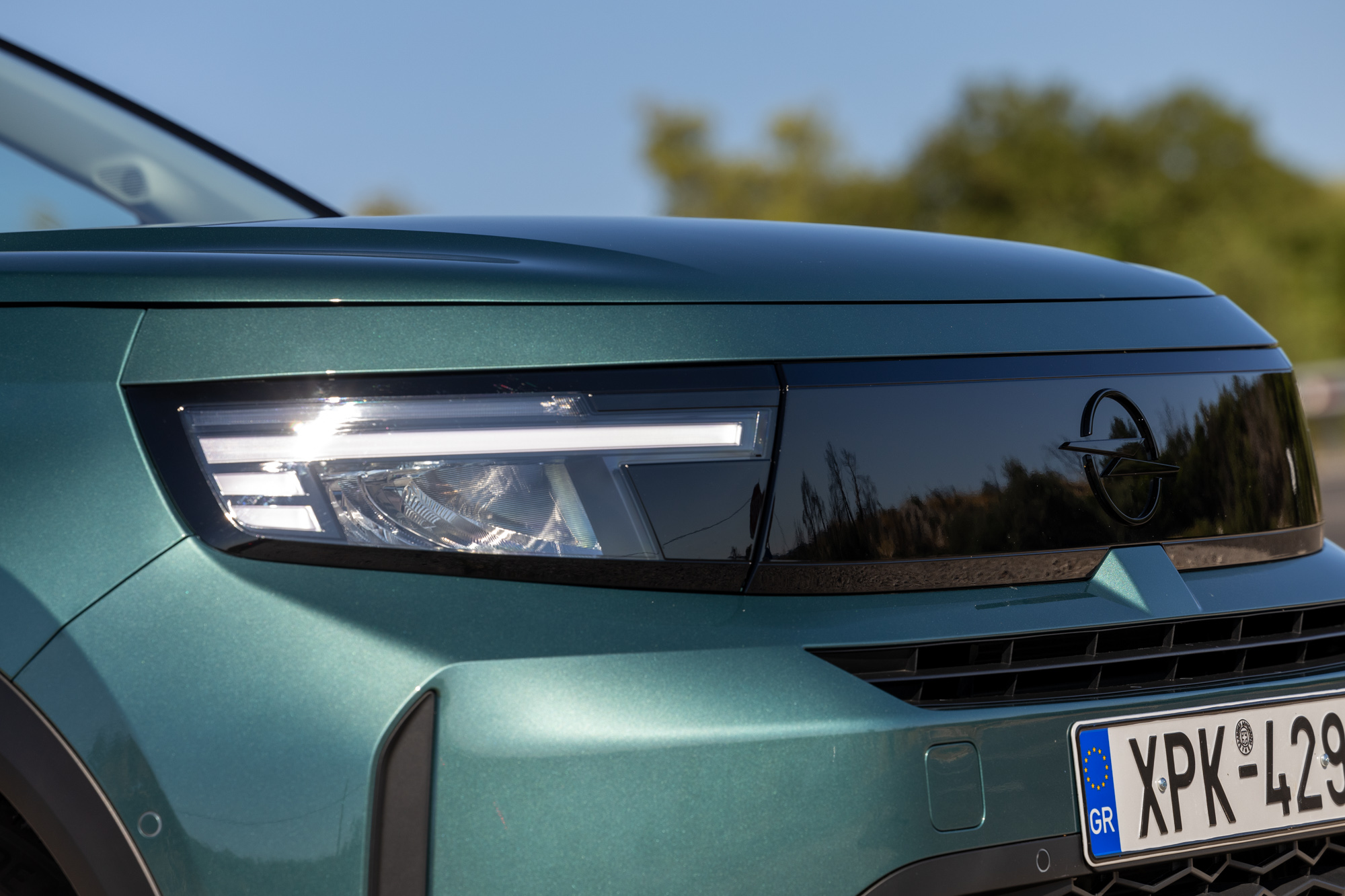 Test drive Opel Frontera Hybrid 145, Photo @ DRIVE Media Group/Thanasis Koutsogiannis