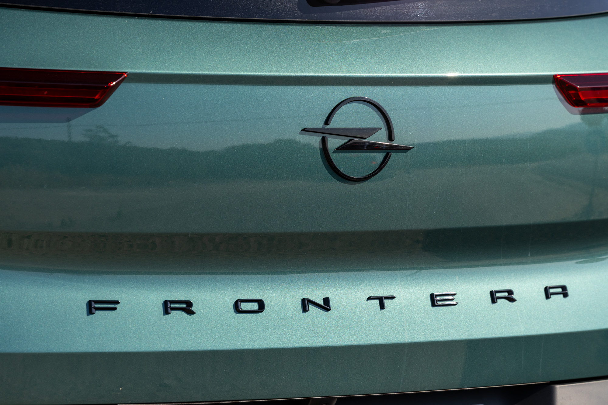 Test drive Opel Frontera Hybrid 145, Photo @ DRIVE Media Group/Thanasis Koutsogiannis