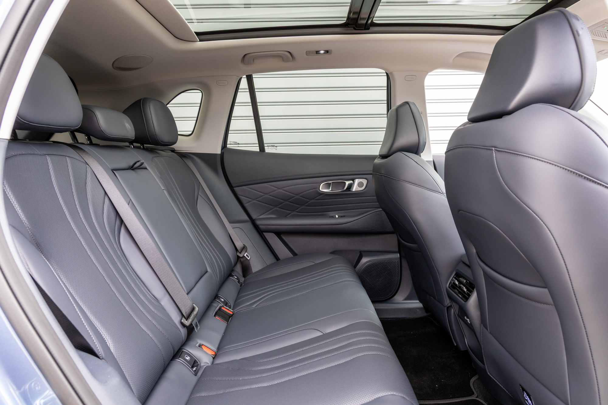 Test drive: Geely Starray EM-i, Photo © DRIVE Media Group/Thanasis Koutsogiannis