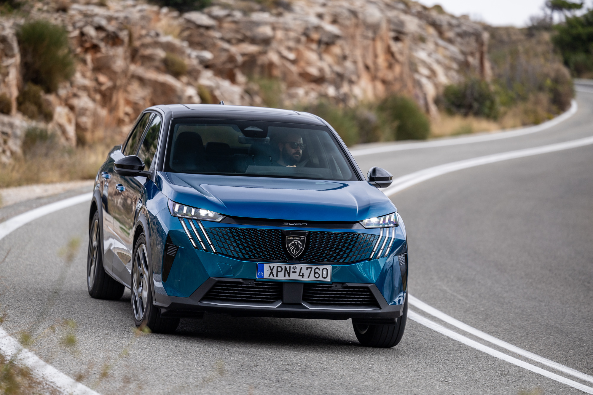 Test drive: Peugeot 3008 plug-in hybrid e-DCS7 195 PS, Photo © DRIVE Media Group/Thanasis Koutsogiannis