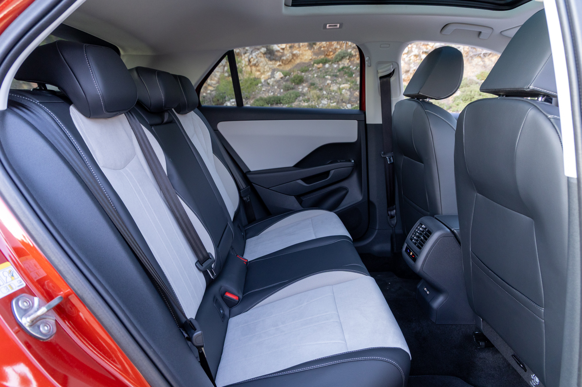 Test drive: Volkswagen T-Roc eTSI 150 PS, Photo © DRIVE Media Group/Thanasis Koutsogiannis