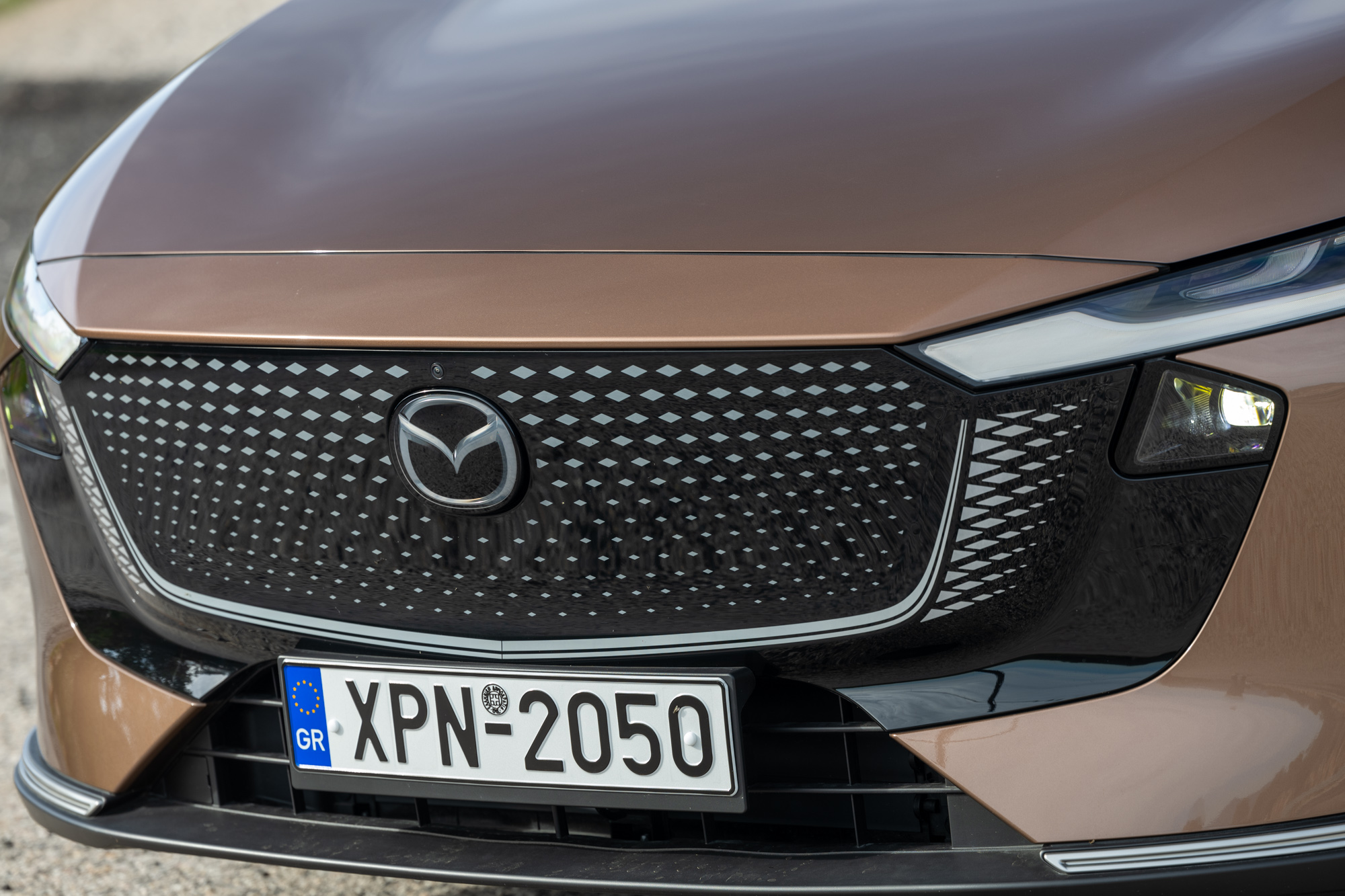 Test drive: Mazda6e Long Range, Photo © DRIVE Media Group/Thanasis Koutsogiannis