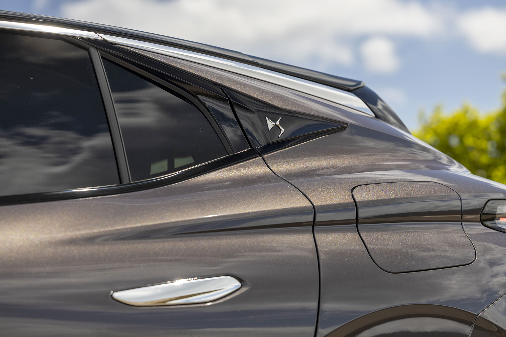 Test drive: DS 4 E-Tense vs Mercedes-Benz GLA 250 e /Photo © DRIVE Media Group/Thanasis Koutsogiannis