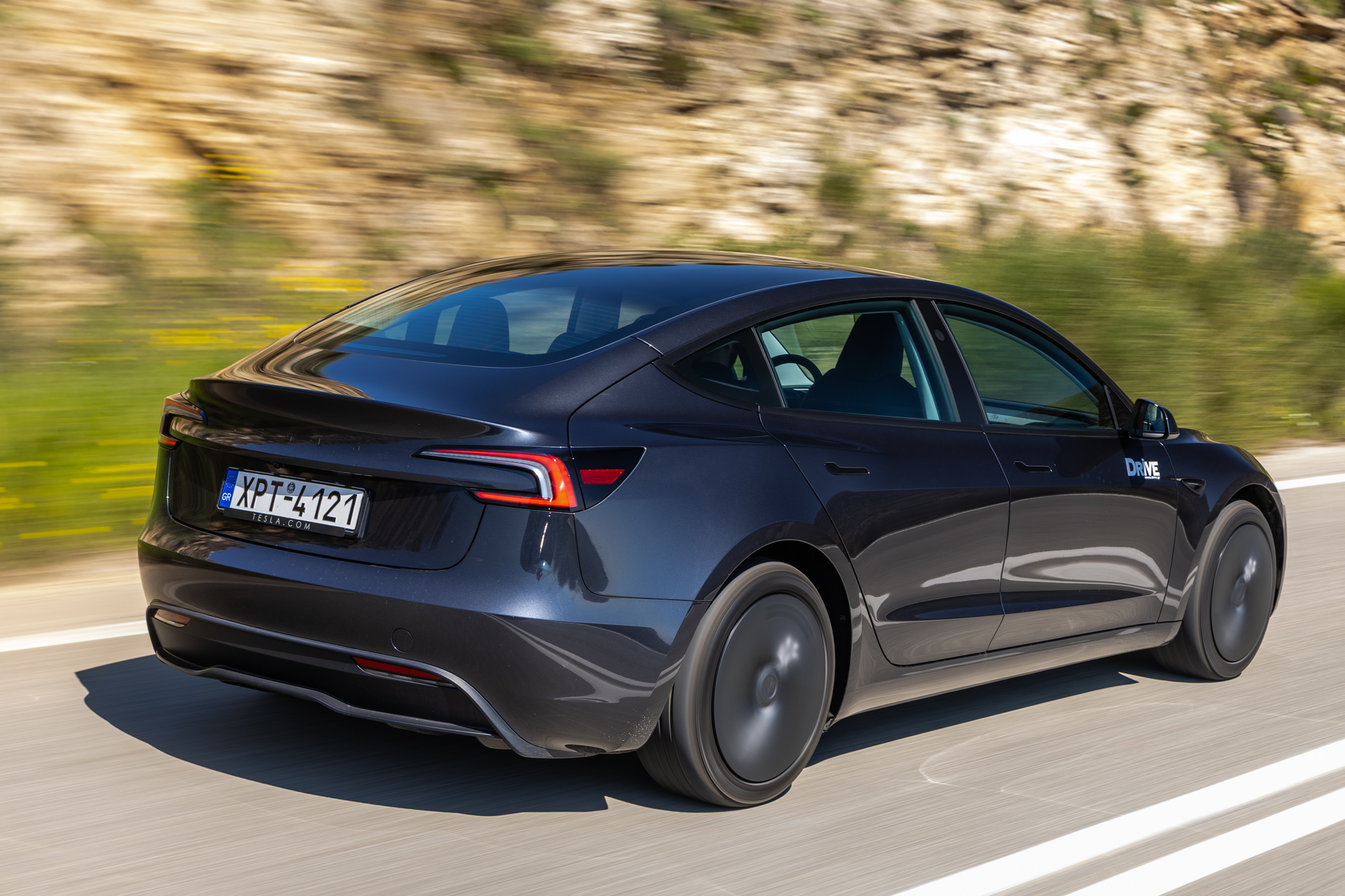 Test drive: Tesla Model 3 RWD © DRIVE Media Group/Thanasis Koutsogiannis