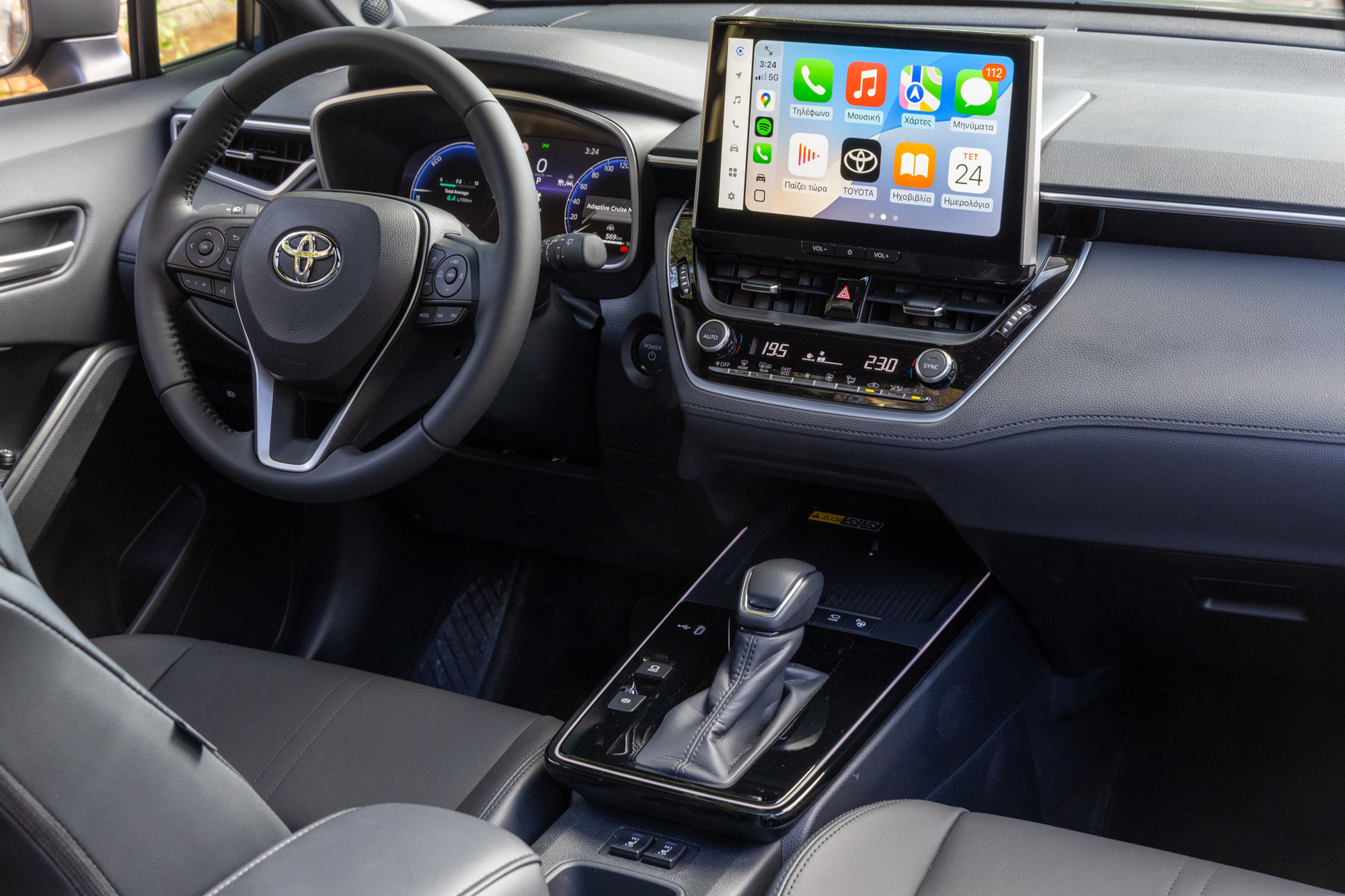Test drive: Toyota Corolla Cross 2.0L 180 PS Photo © DRIVE Media Group/Thanasis Koutsogiannis