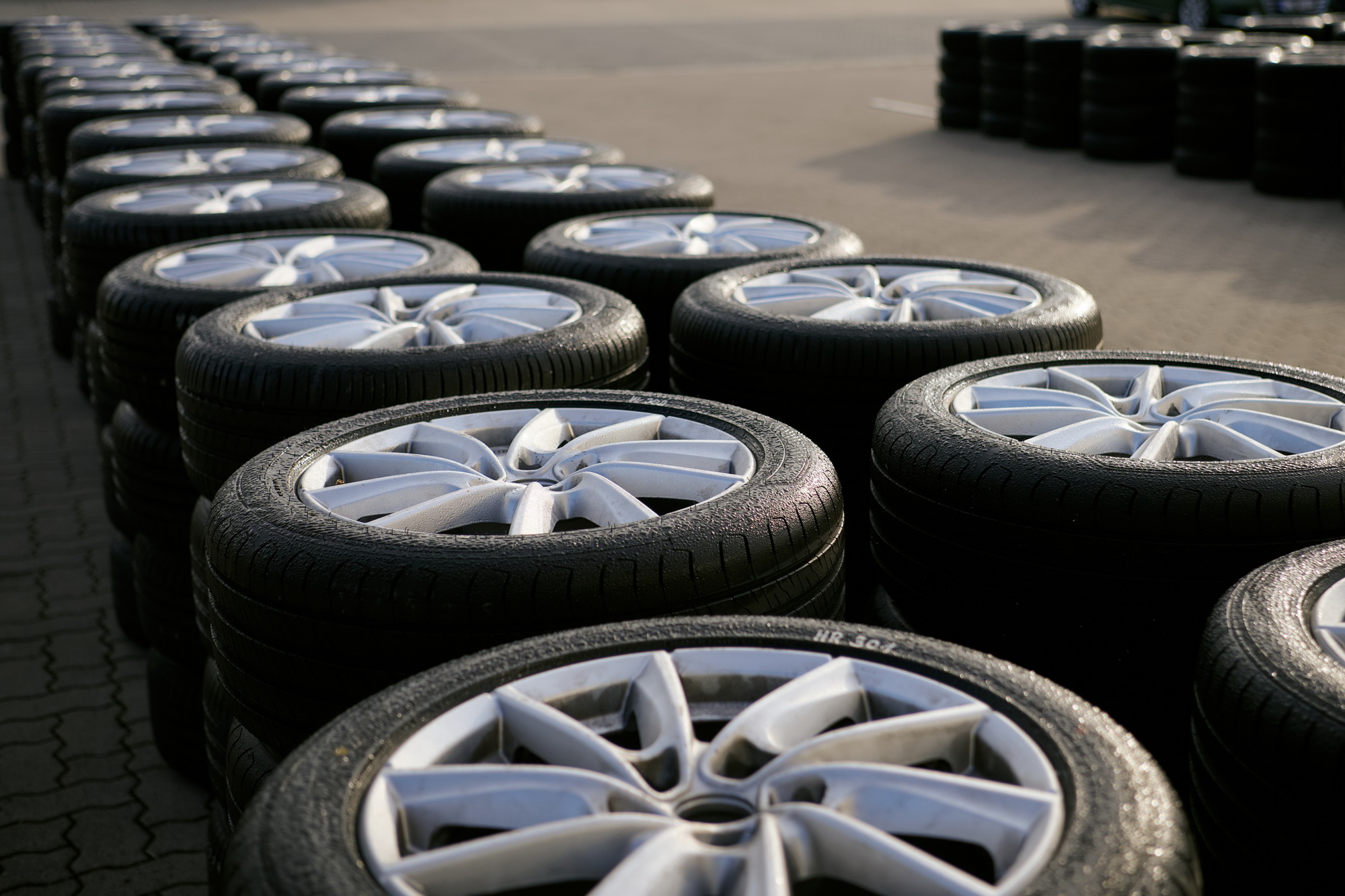 TCS: Δοκιμή 16 θερινών ελαστικών