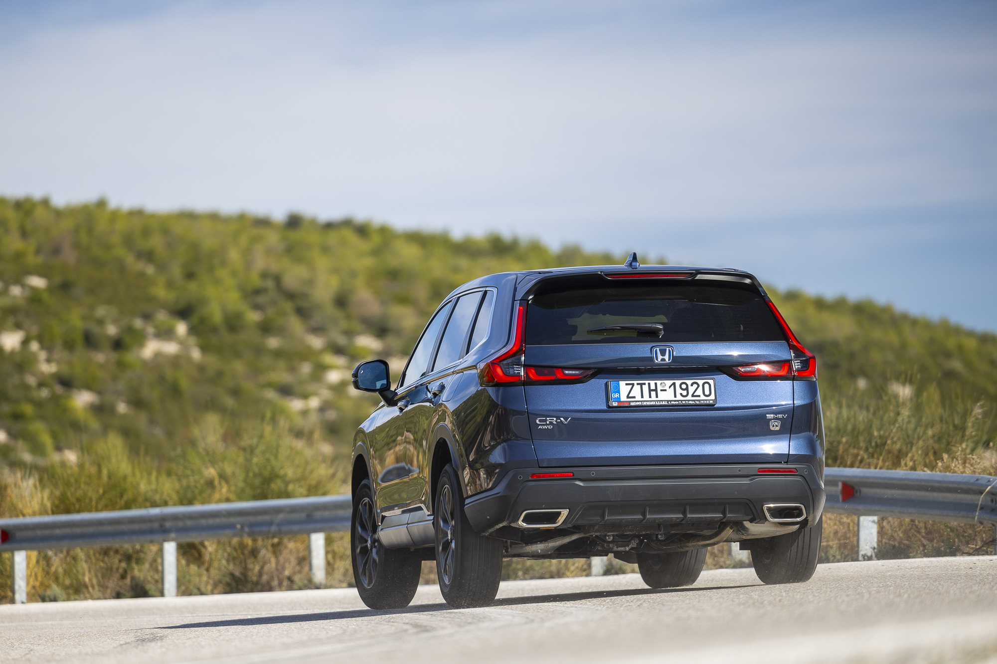 Test drive: Honda CR-V e:HEV AWD, Photo © DRIVE Media Group/Thanassis Koutsogiannis