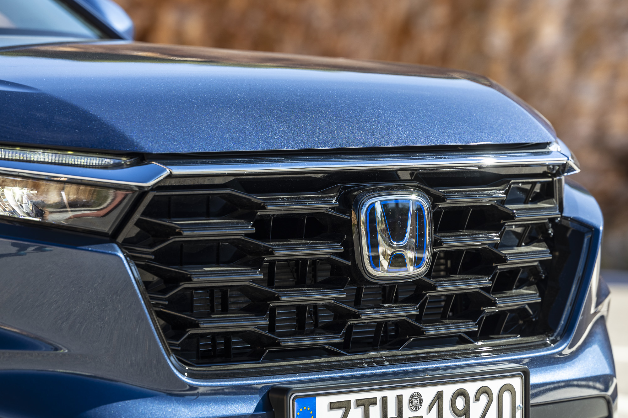 Test drive: Honda CR-V e:HEV AWD, Photo © DRIVE Media Group/Thanassis Koutsogiannis
