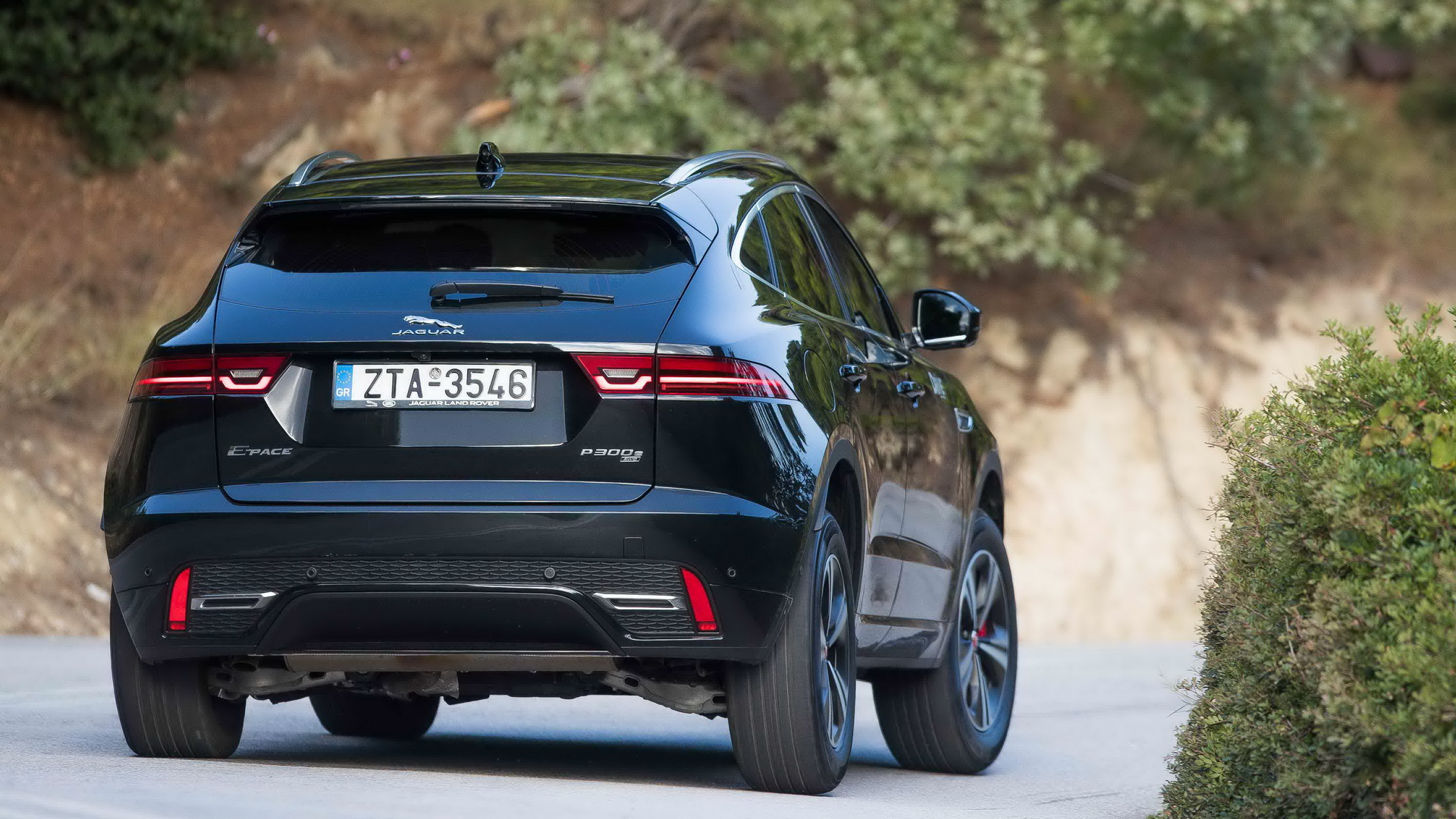 Test drive: Jaguar E-Pace P300e AWD, photo credit DRIVE Media Group/Thanassis Koutsogiannis