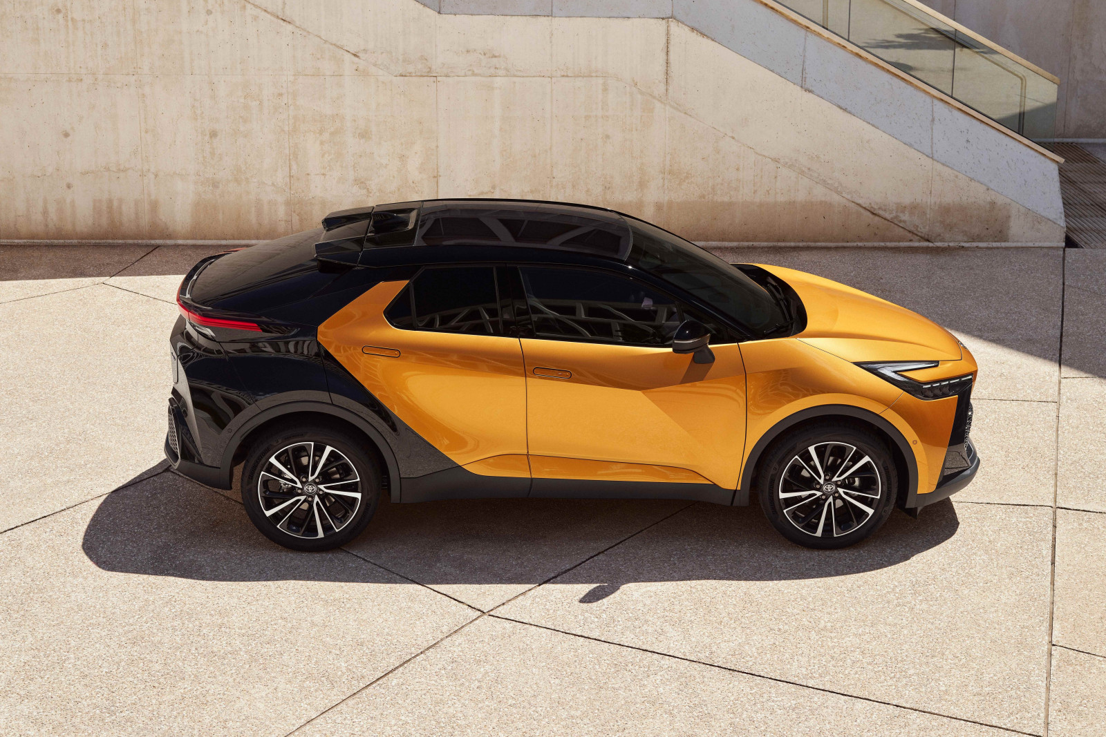 Toyota C-HR 2023