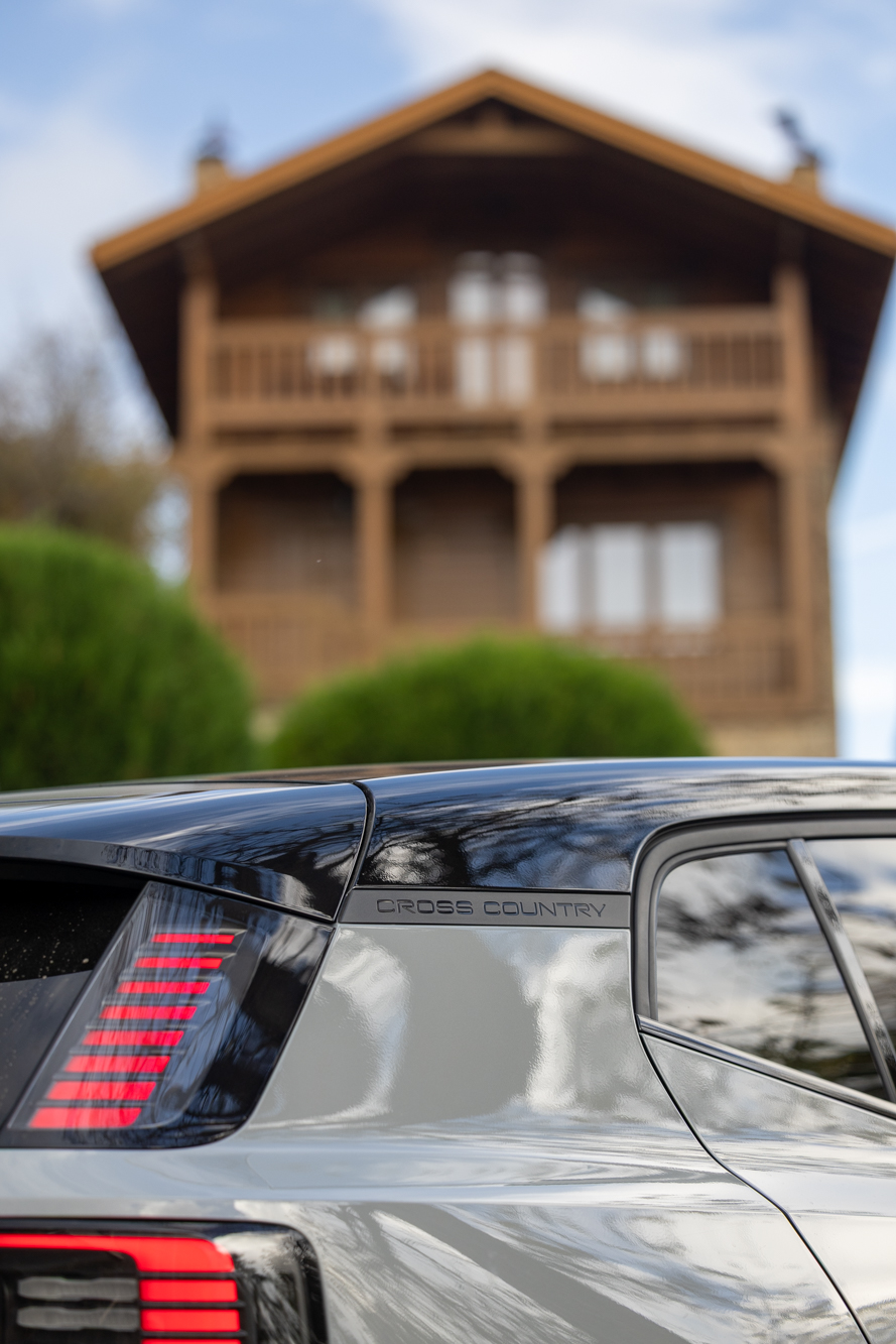 Volvo EX30 Cross Country