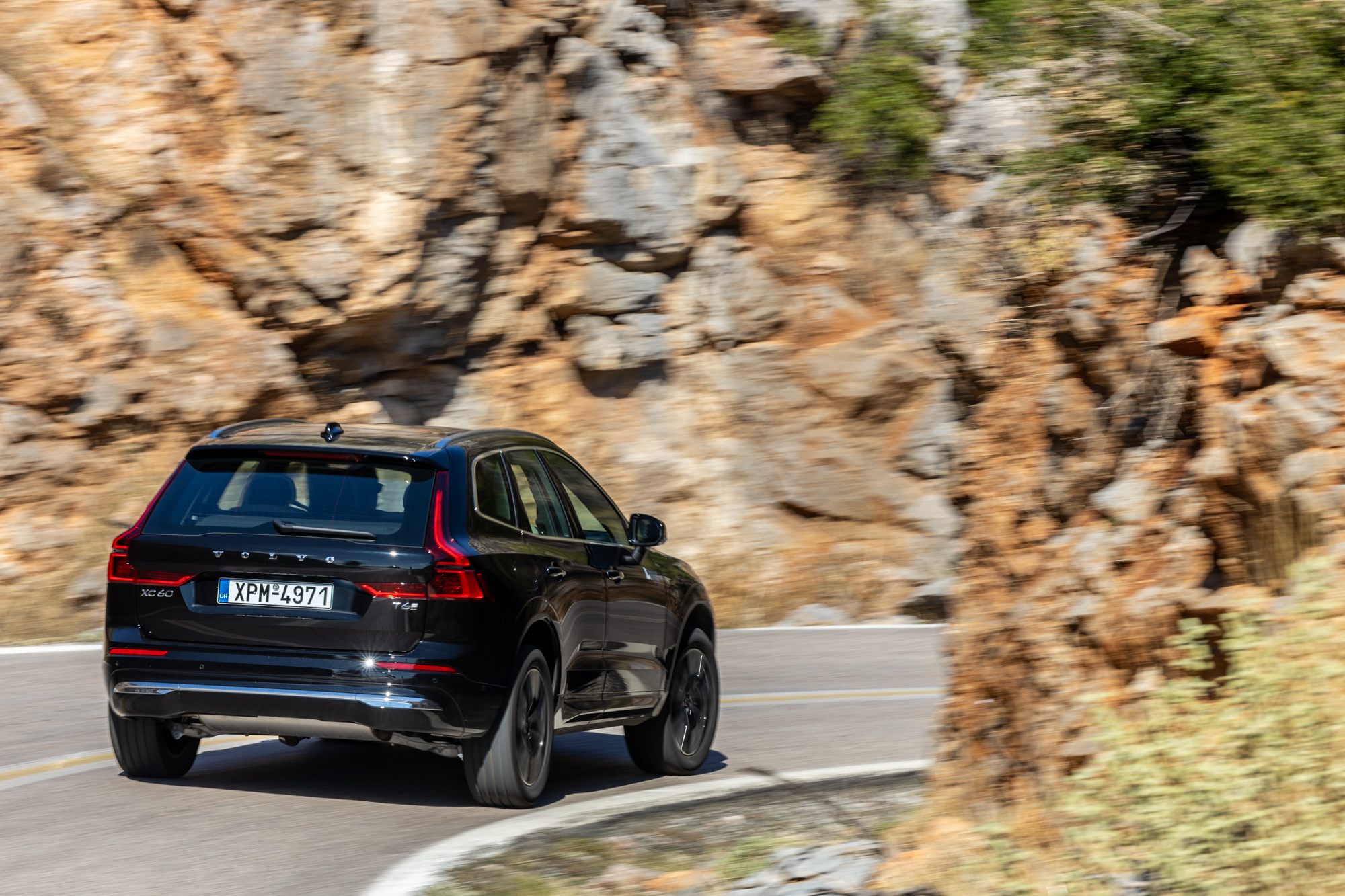 Test drive Volvo XC60 T6 PHEV AWD