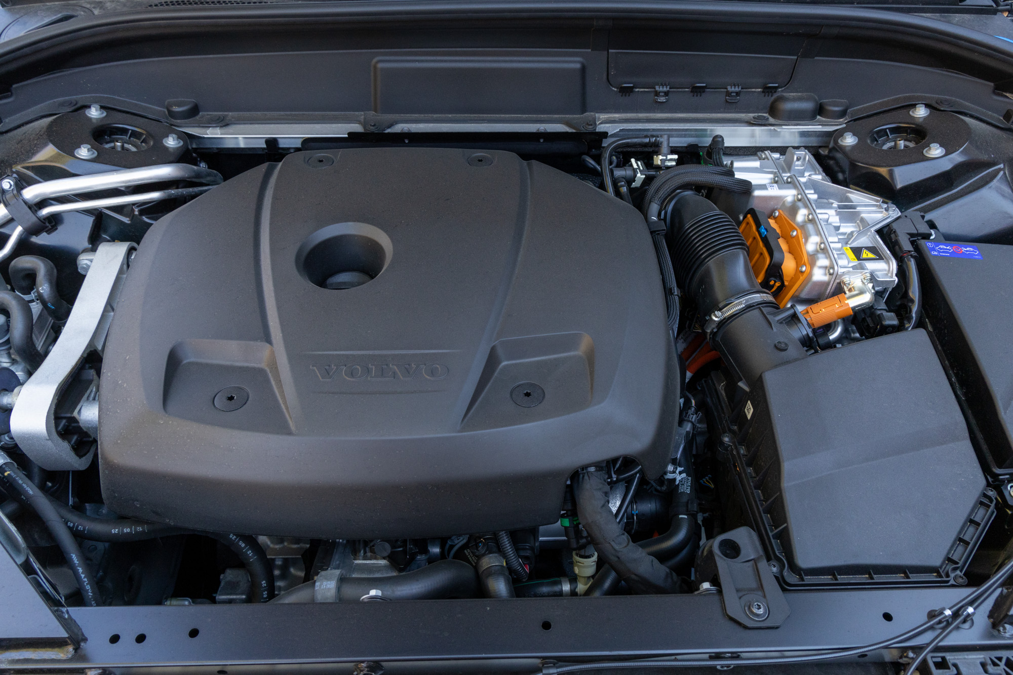 Test drive: Volvo XC60 T6 AWD Plug-in Hybrid © DRIVE Media Group/Thanassis Koutsogiannis