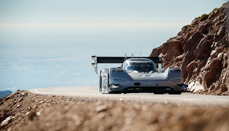 VW ID R_Pikes Peak